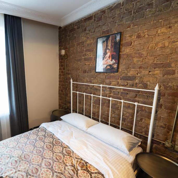 Apartment Beyoglu'nda 4+1 Ferah, Manzarali Tarihi
