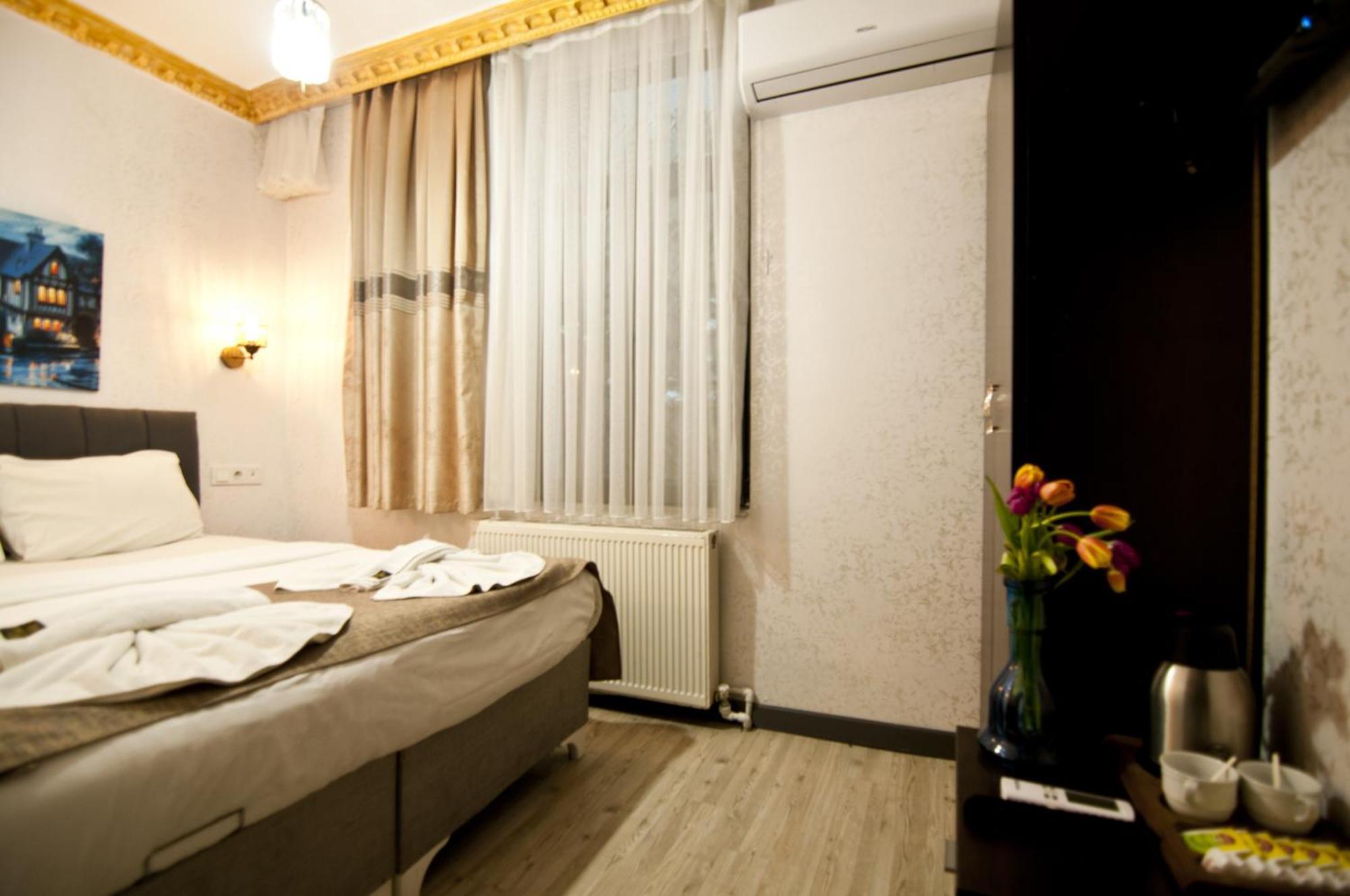 Hotel Golden Horn Park 3*