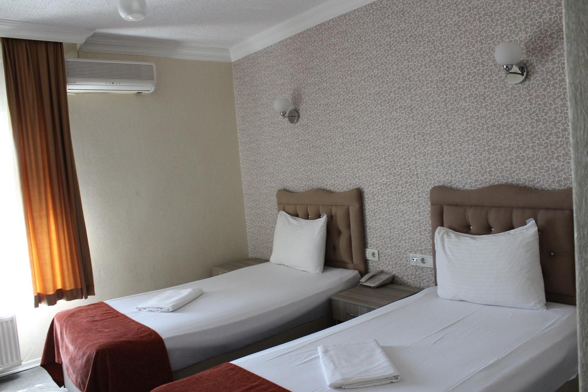 Hotel Angrand 4*