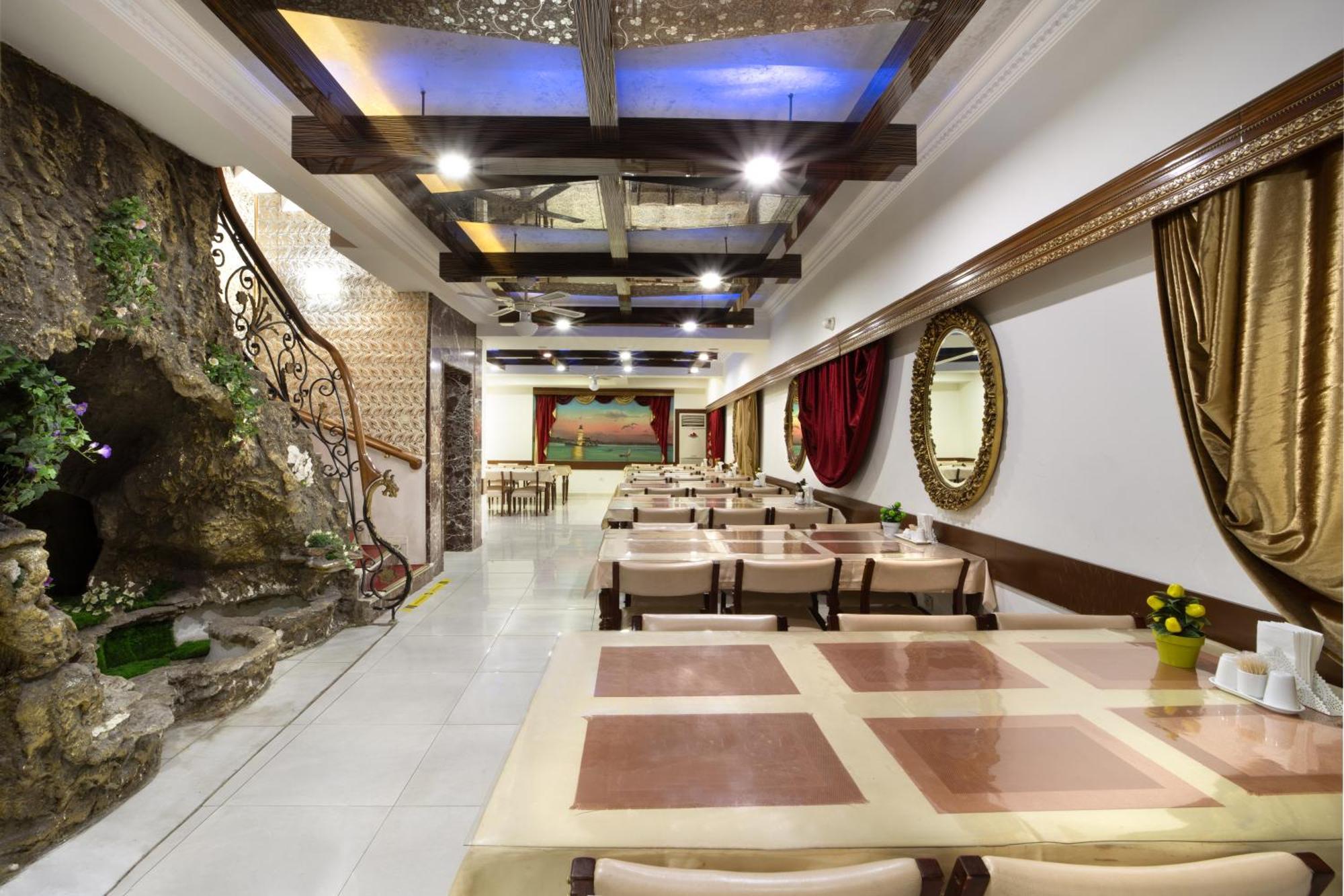 Elan Pera Hotel 3*