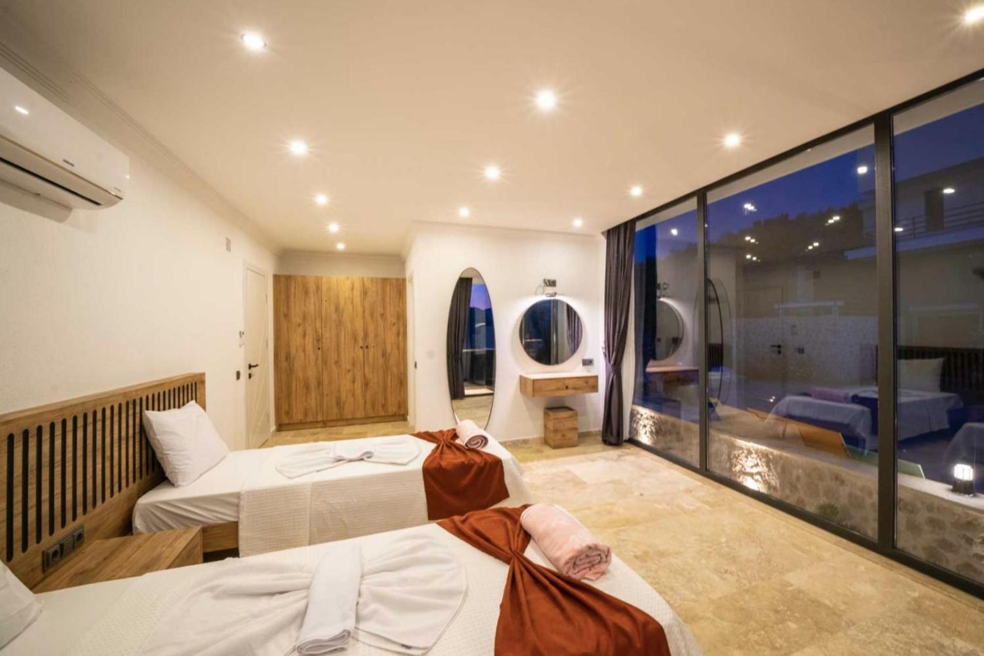 Onat Villa *