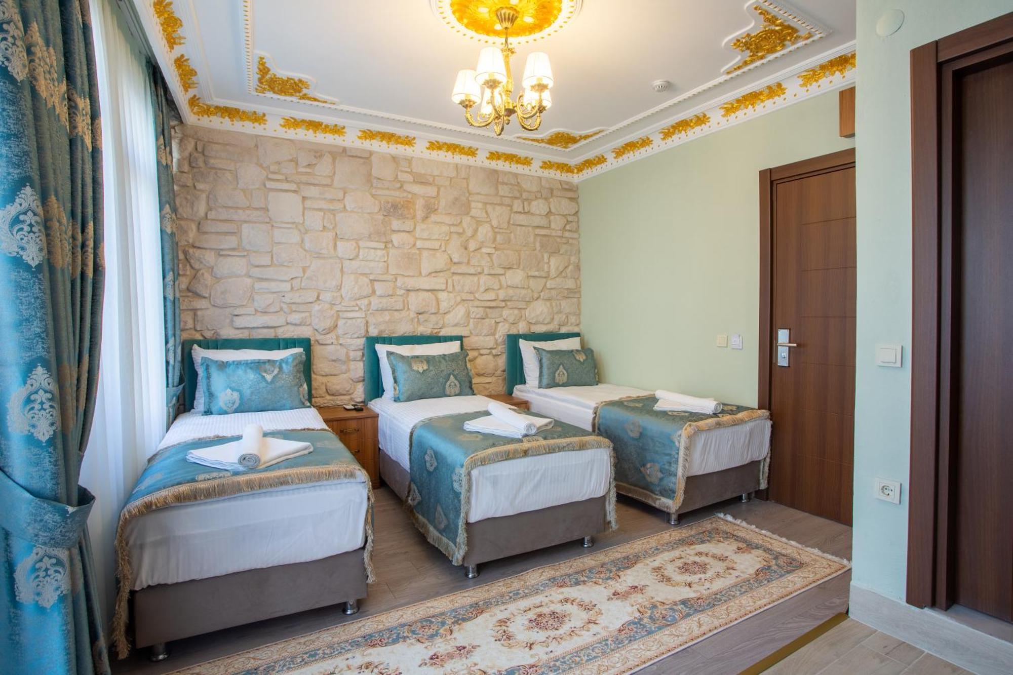 Sayina Hotel 3*