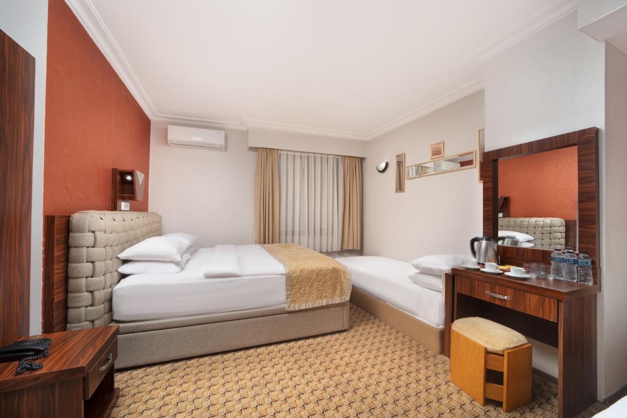 Elan Pera Hotel
