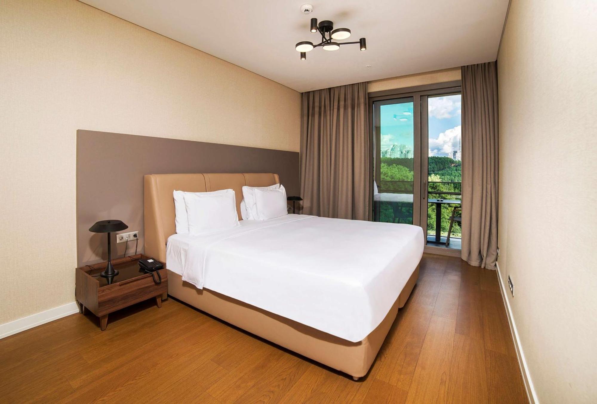 Radisson Residences Vadistanbul Hotel 5*