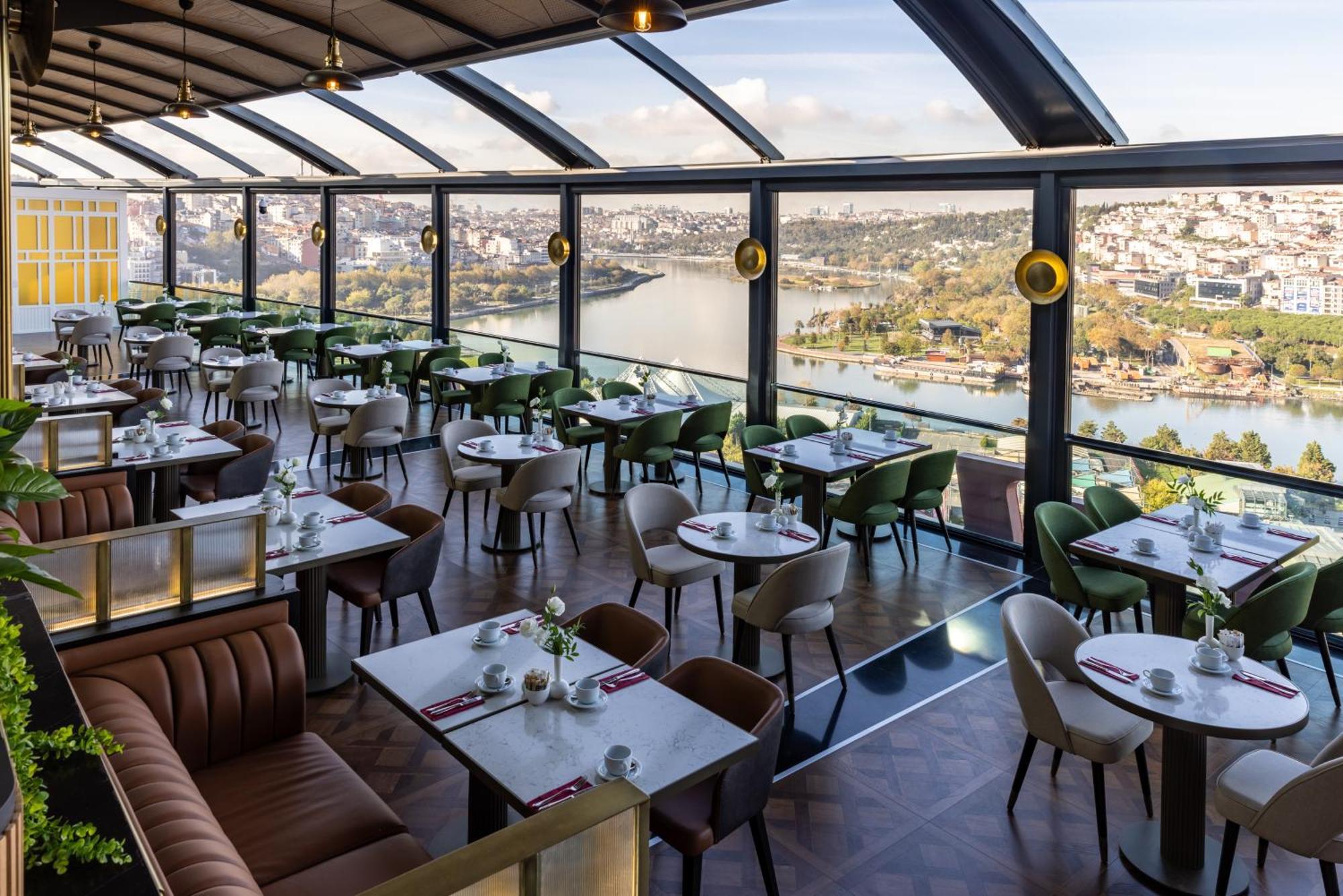 Clarion Golden Horn Hotel 5*