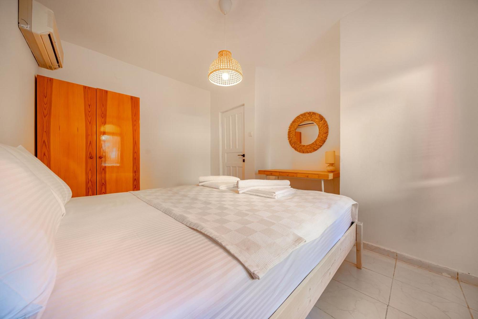 Kaya Kalamar Kalkan
