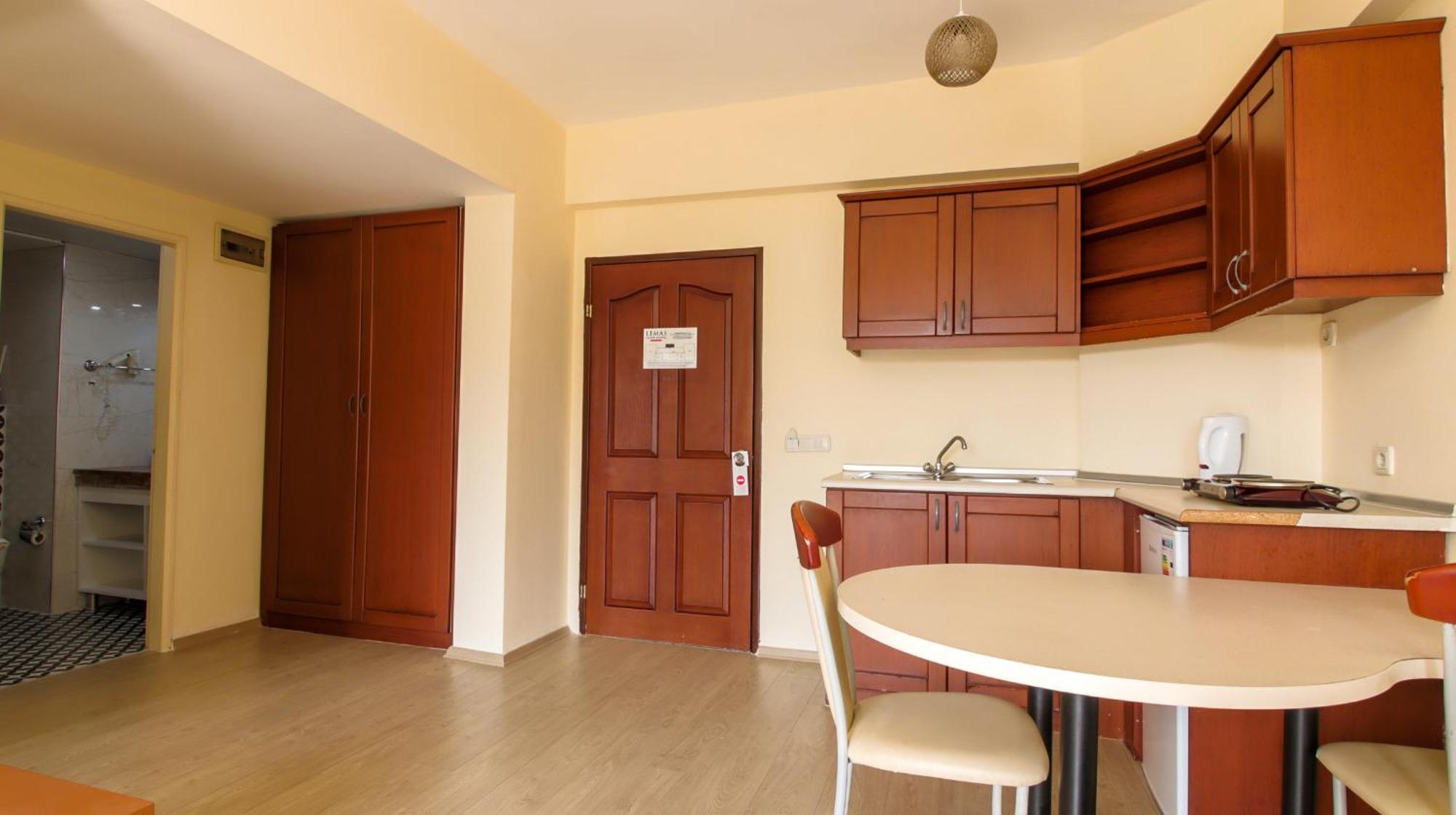 Aparthotel Lemas Side
