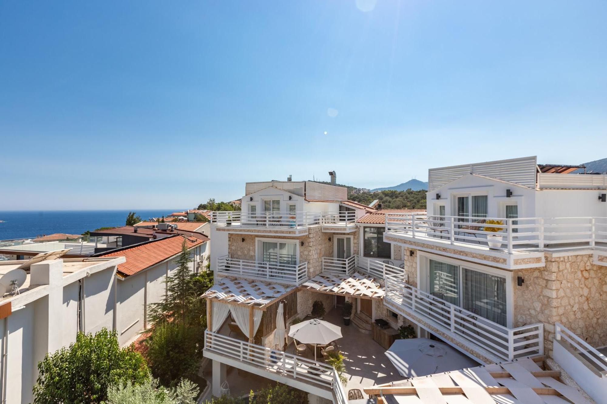 Saray (adults Only)
