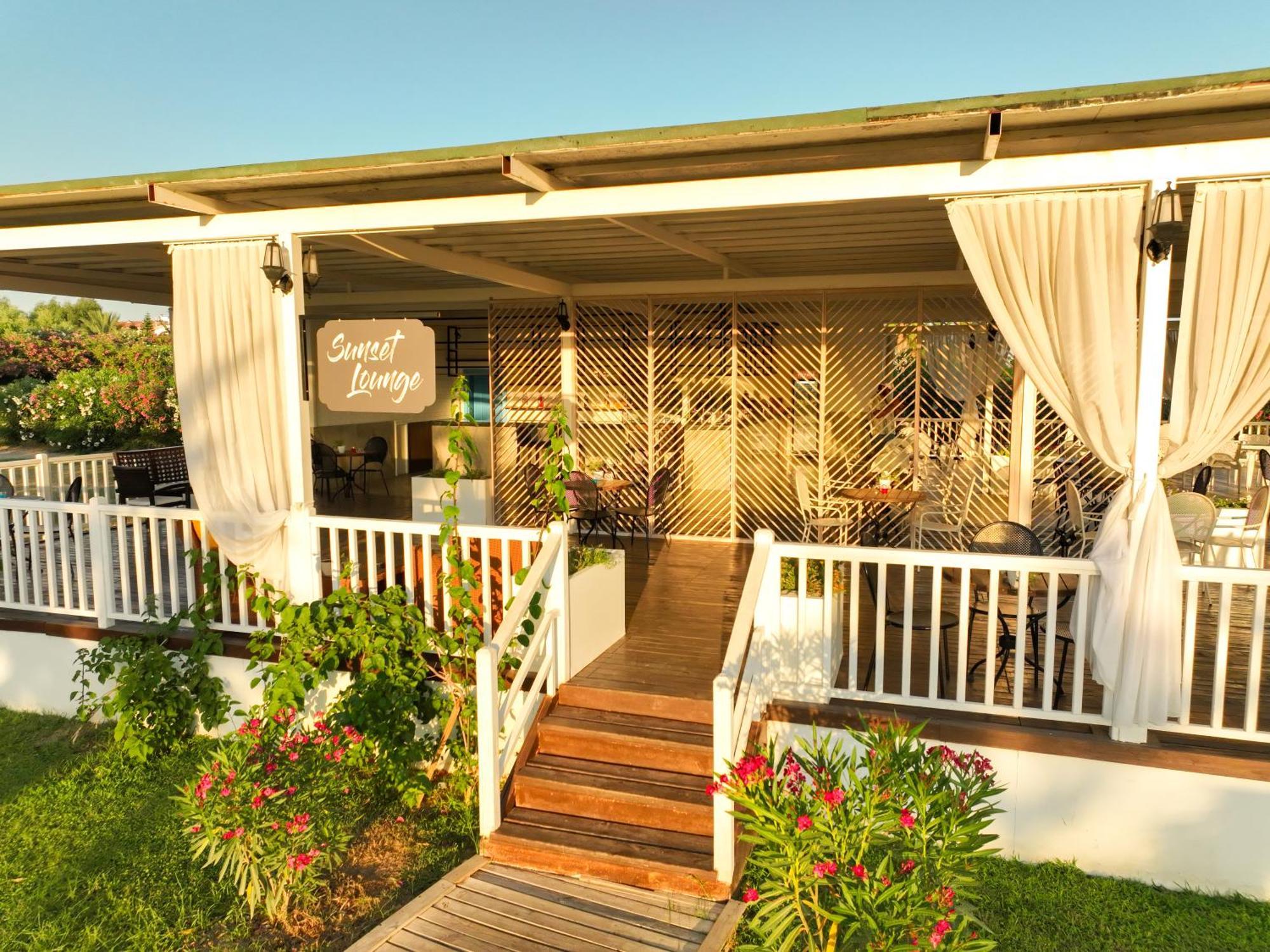 Resort Euphoria Palm