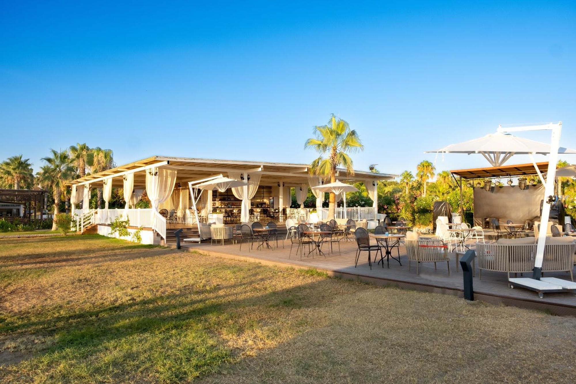 Euphoria Palm Resort 5*