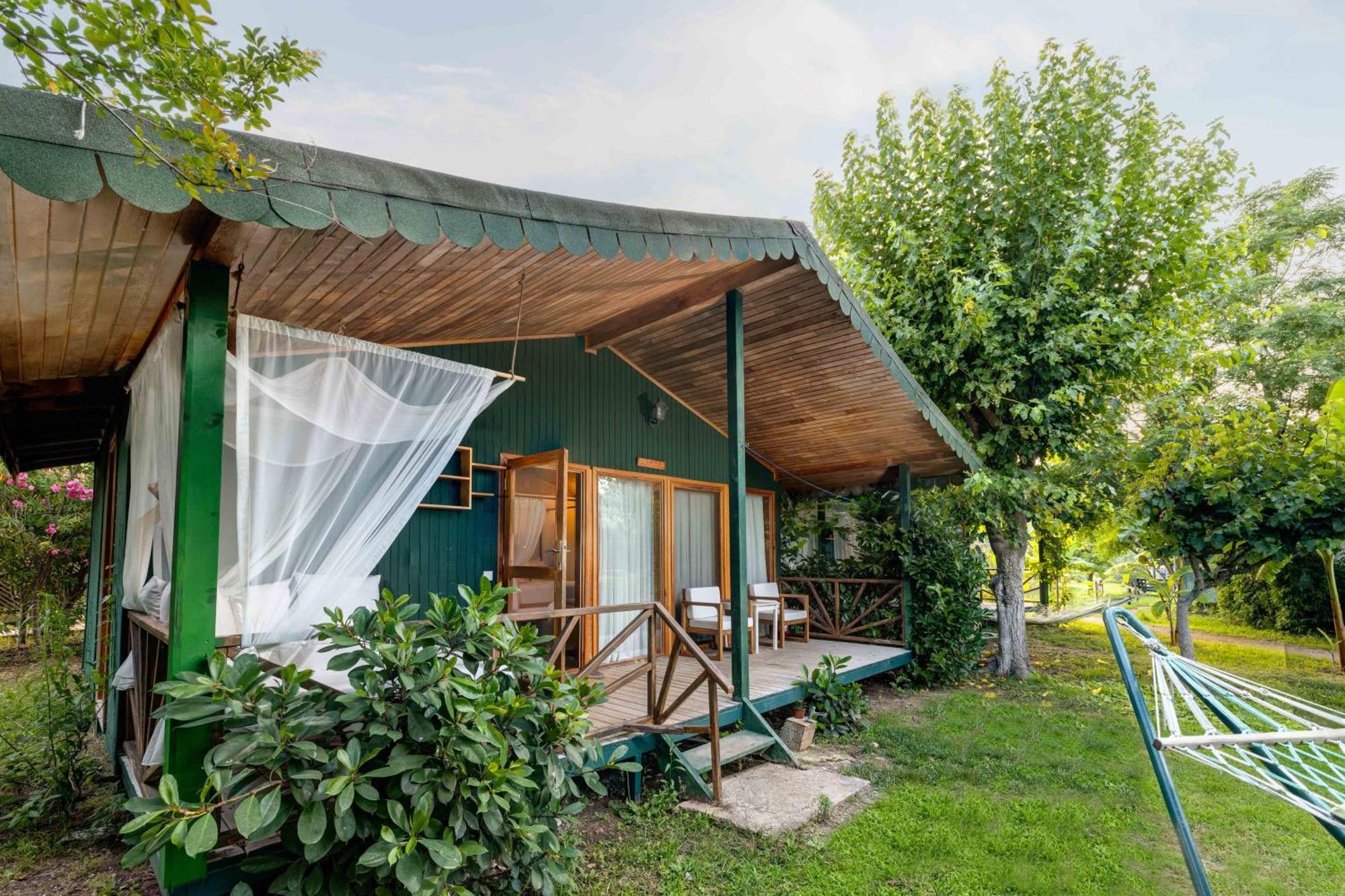 Etenna Beach Bungalows 3*