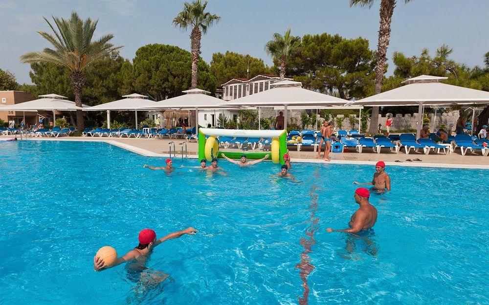 Pirate's Club Resort 5*