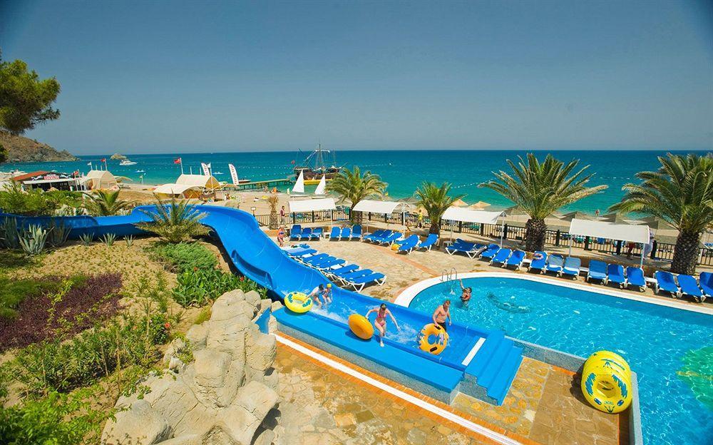 Pirate's Club Resort