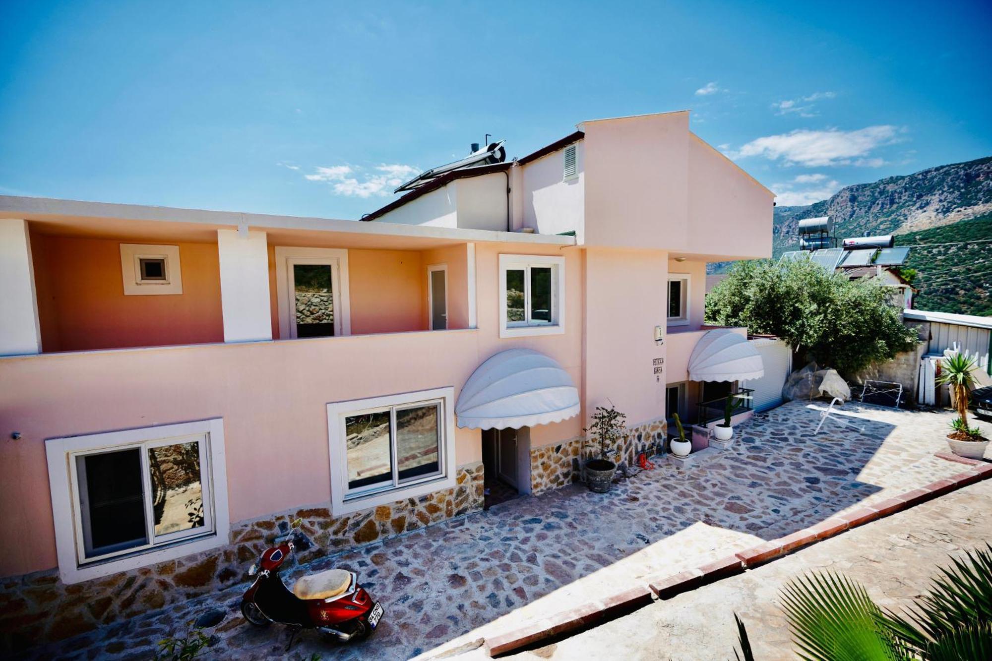 Capa Villa