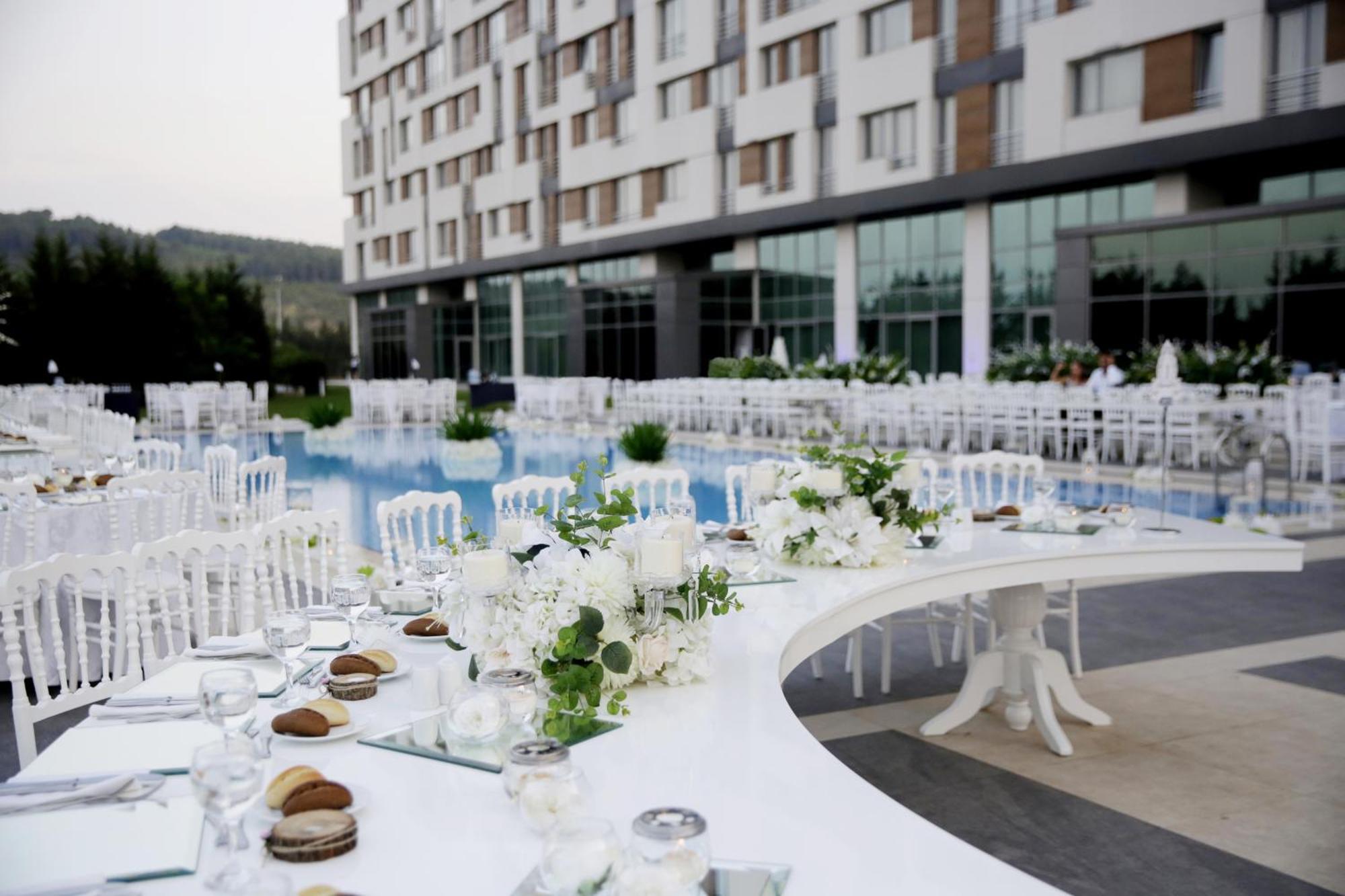 Miracle Airport & Hotel