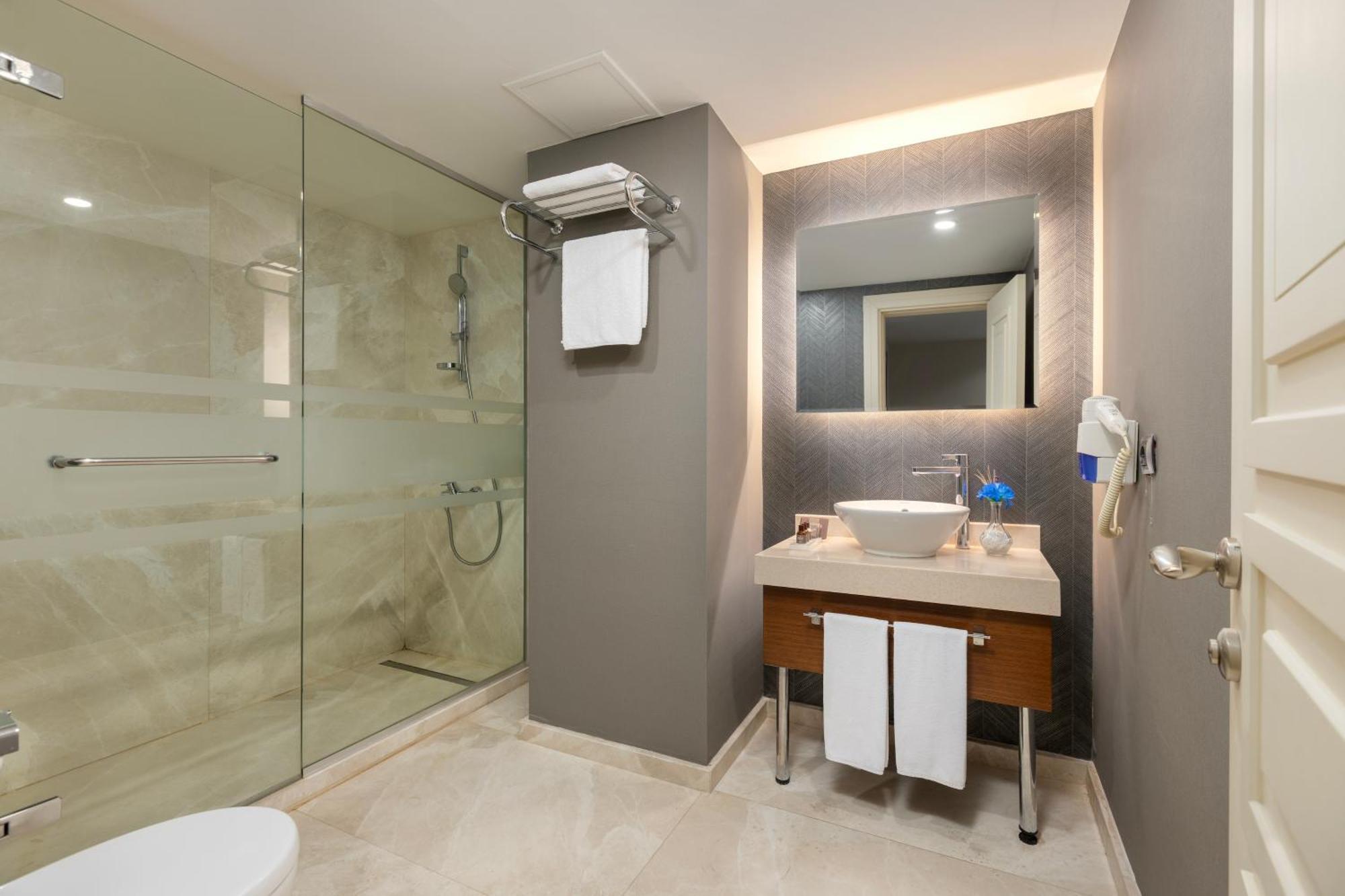 Hotel Miracle Airport & Istanbul