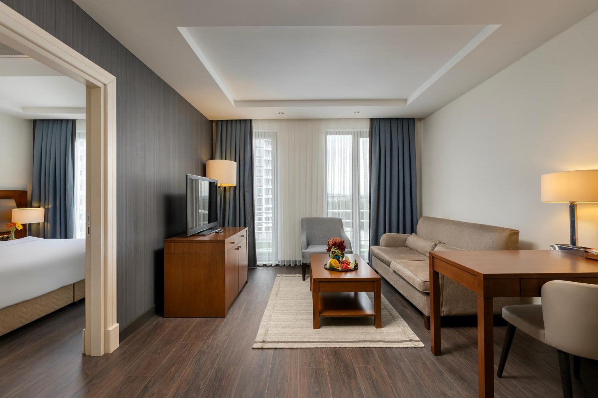 Miracle Airport & 5* Istanbul