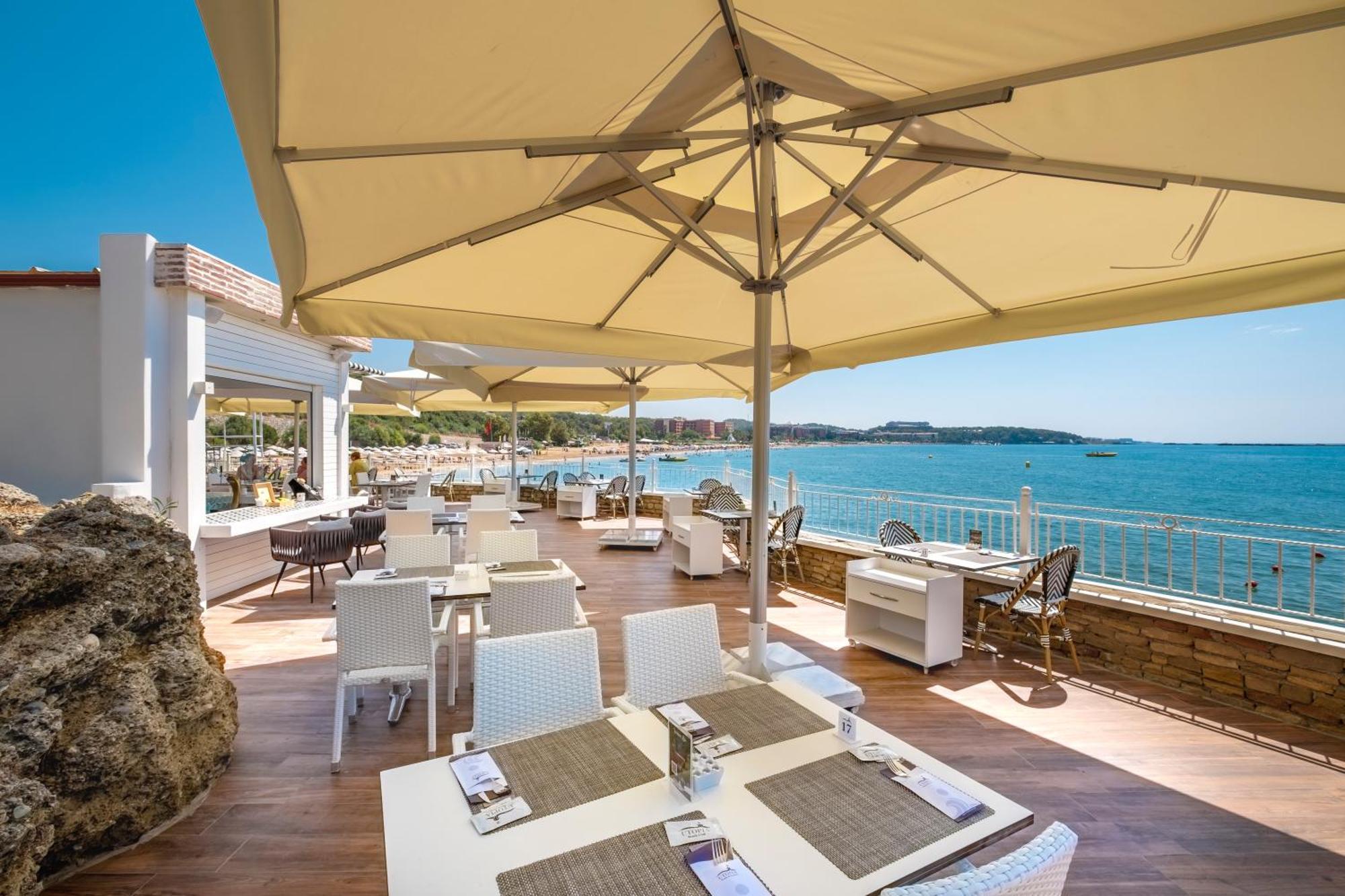 Utopia Club Resort