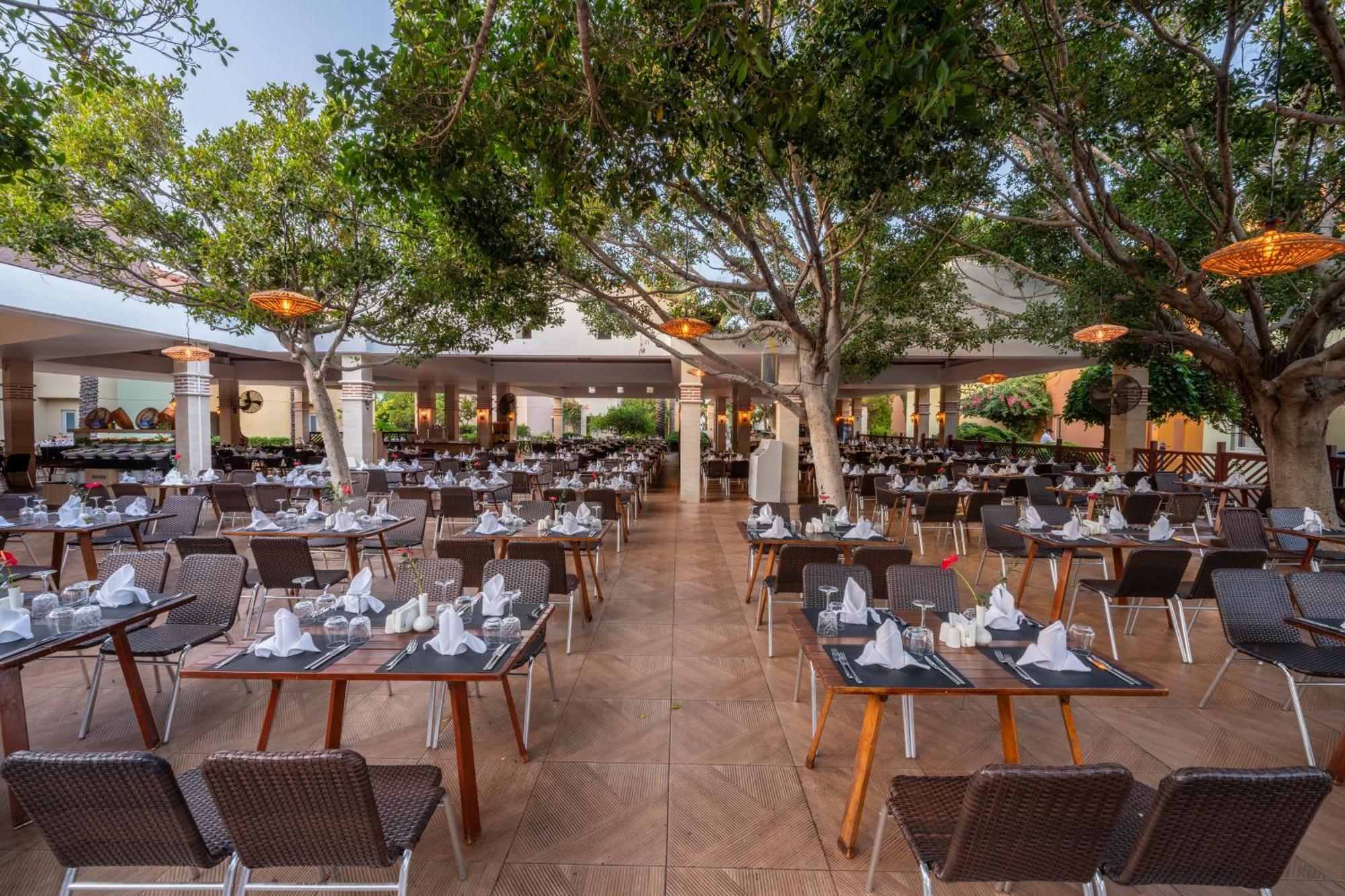 Selectum Family Side Hotel 5*