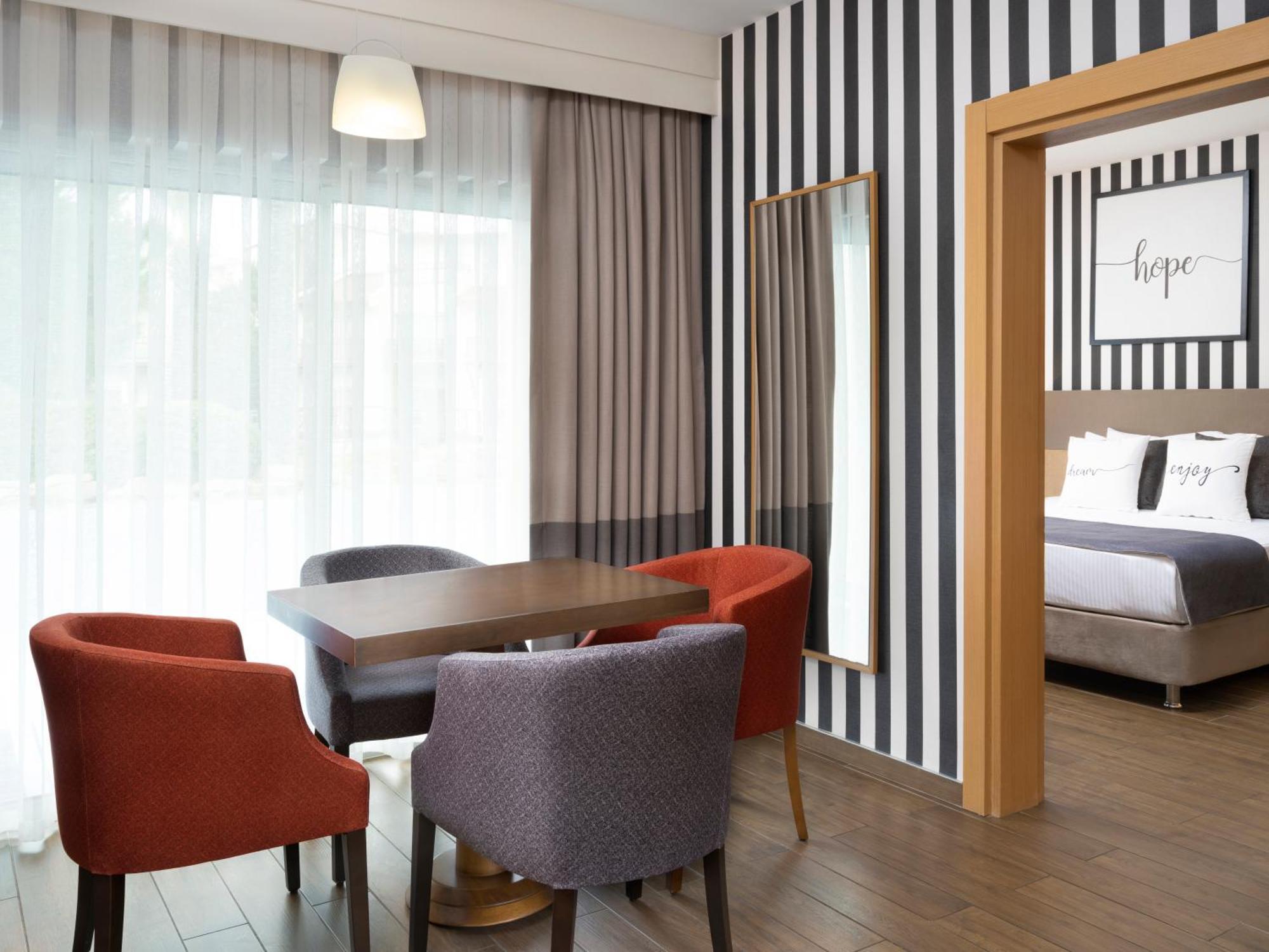 Hotel Selectum Family Side