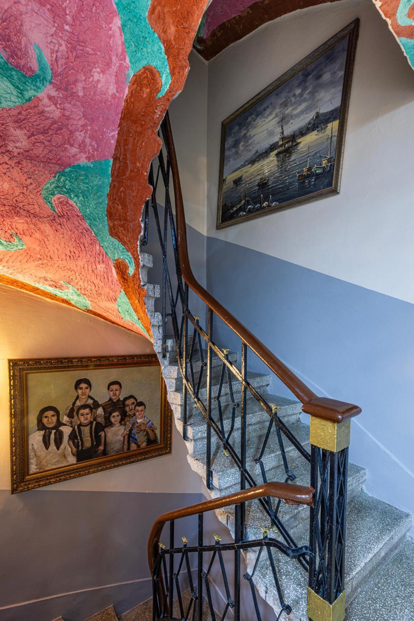 Bahaus Hostel *