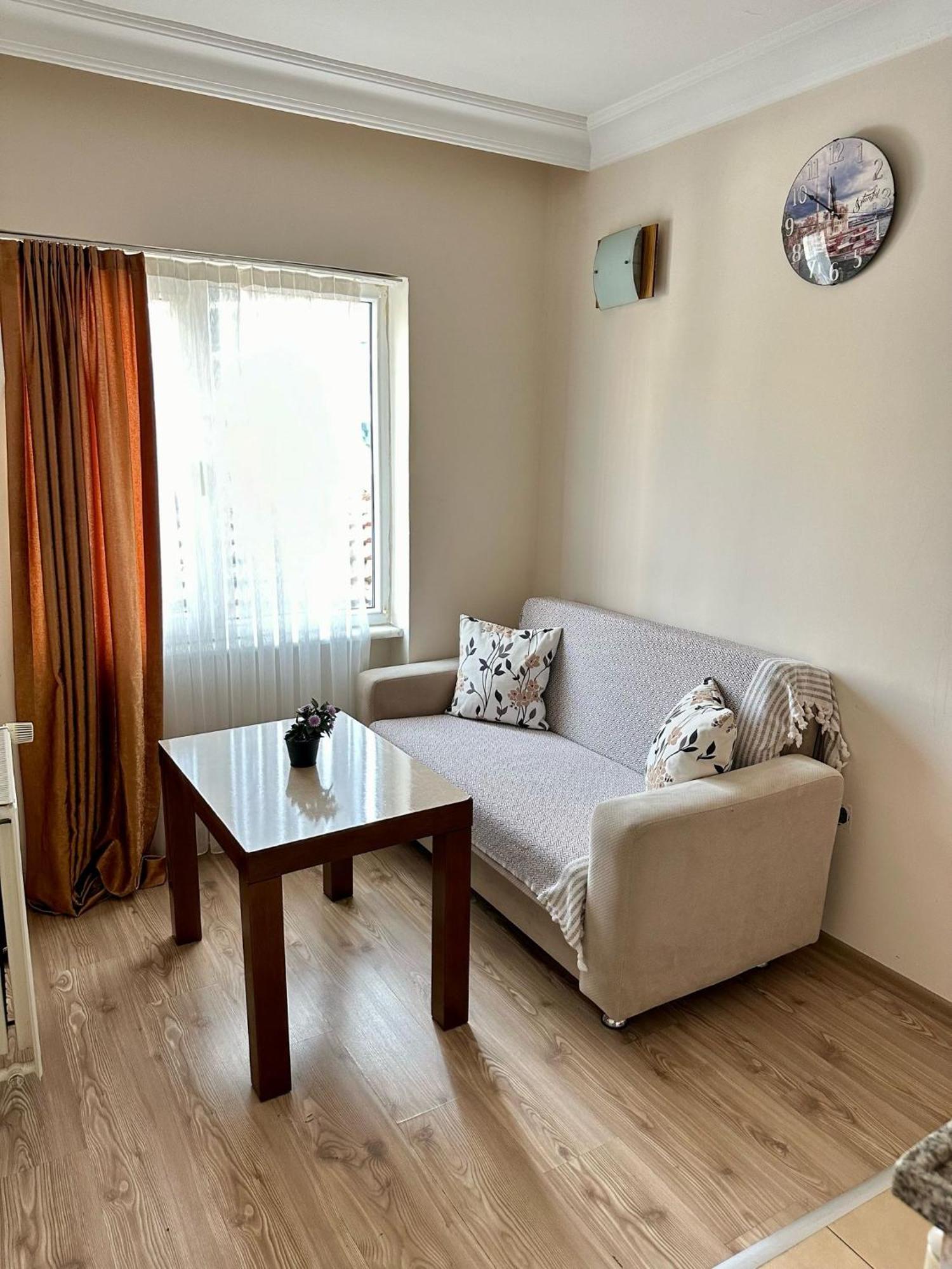 Elegance Aparts Cihangir * Istanbul