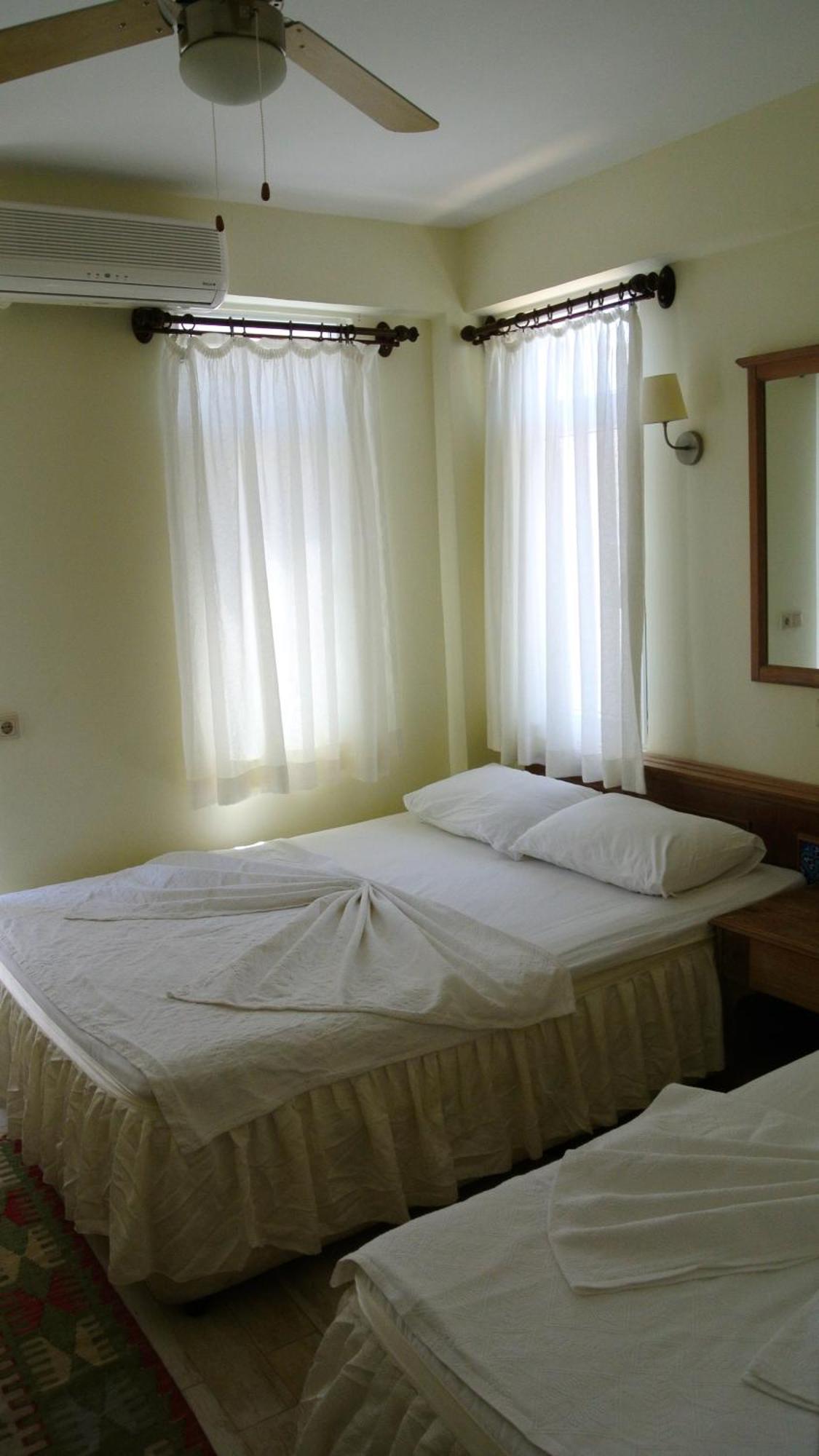 Hotel Hideaway