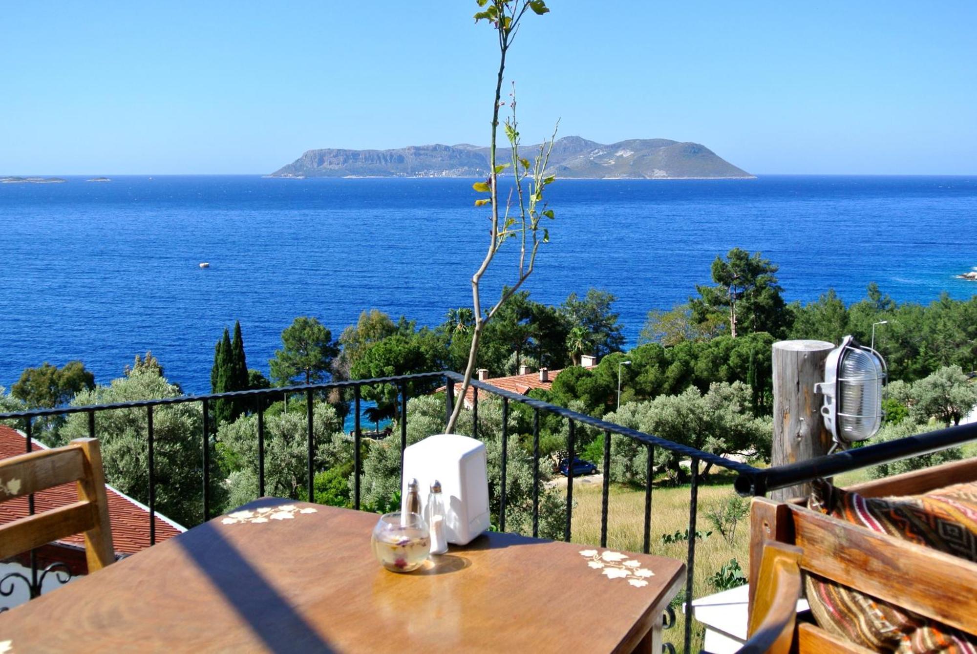Hotel Hideaway 2*