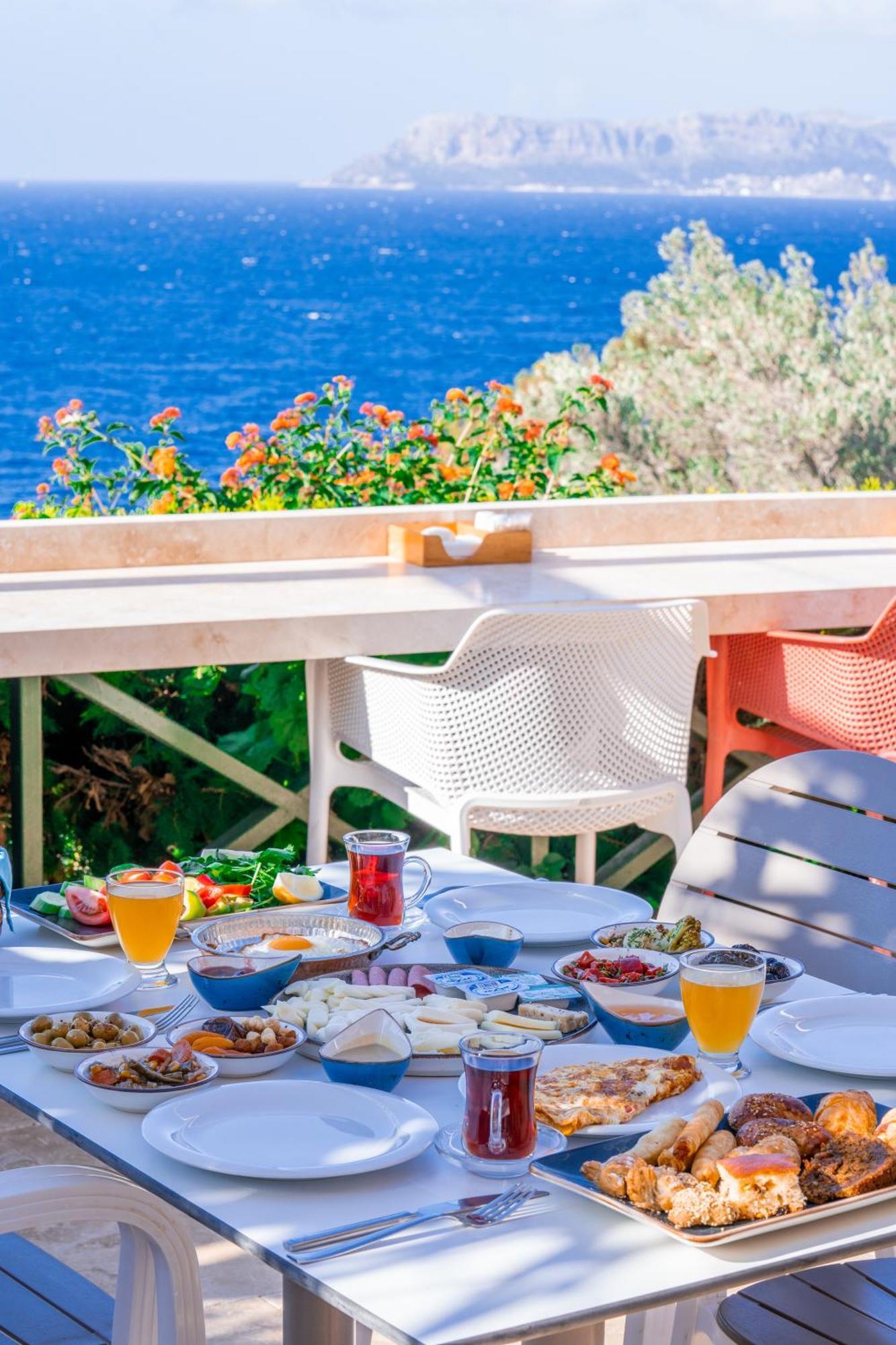 Payam Hotel 4*
