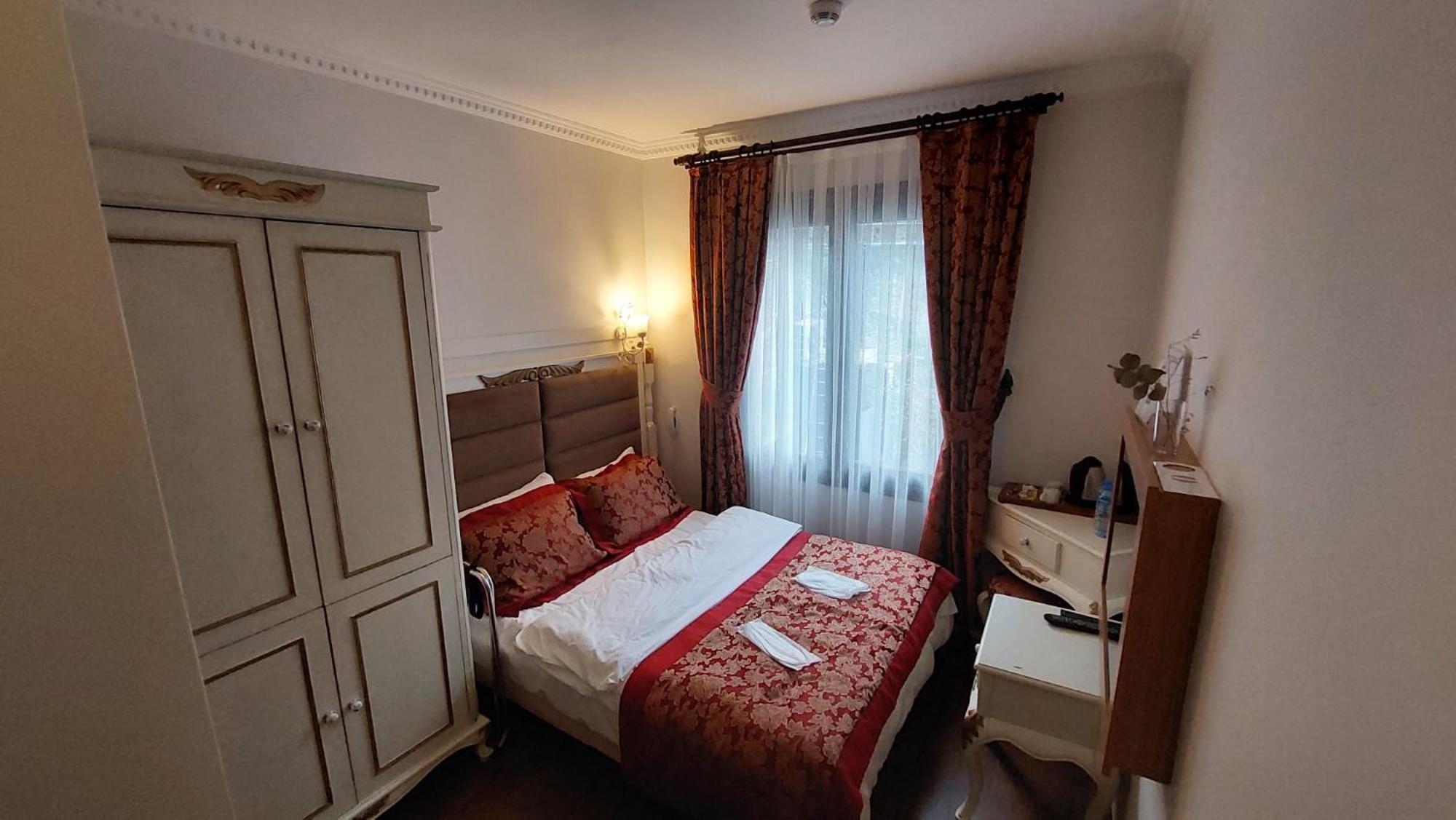 Sphendon Hotel 3*