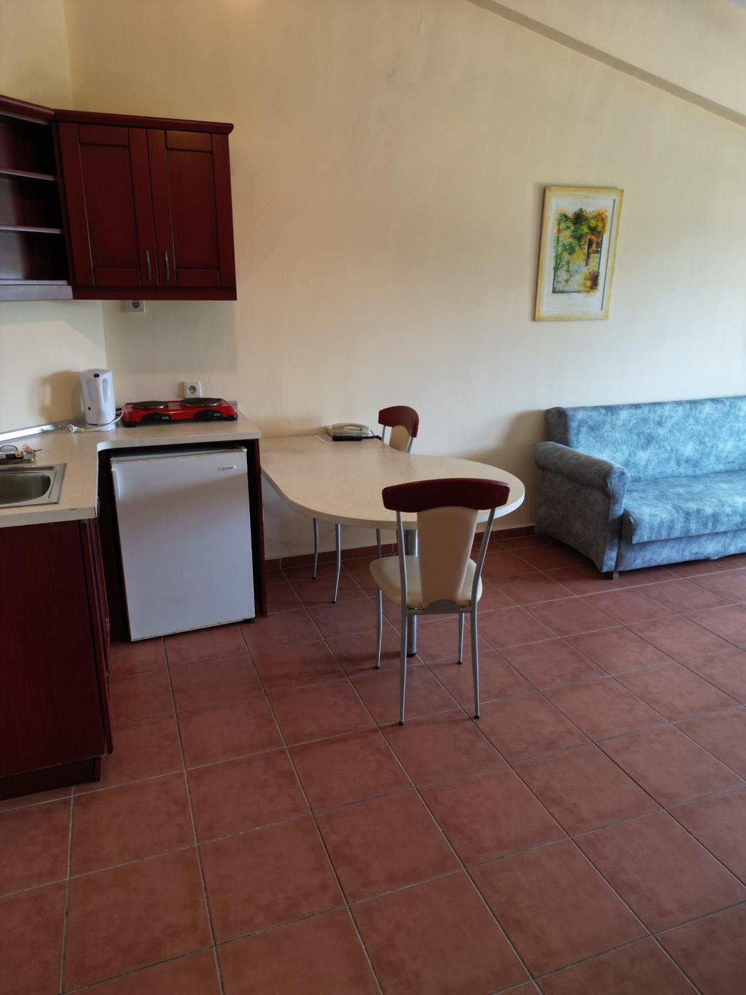 Lemas Aparthotel 3*
