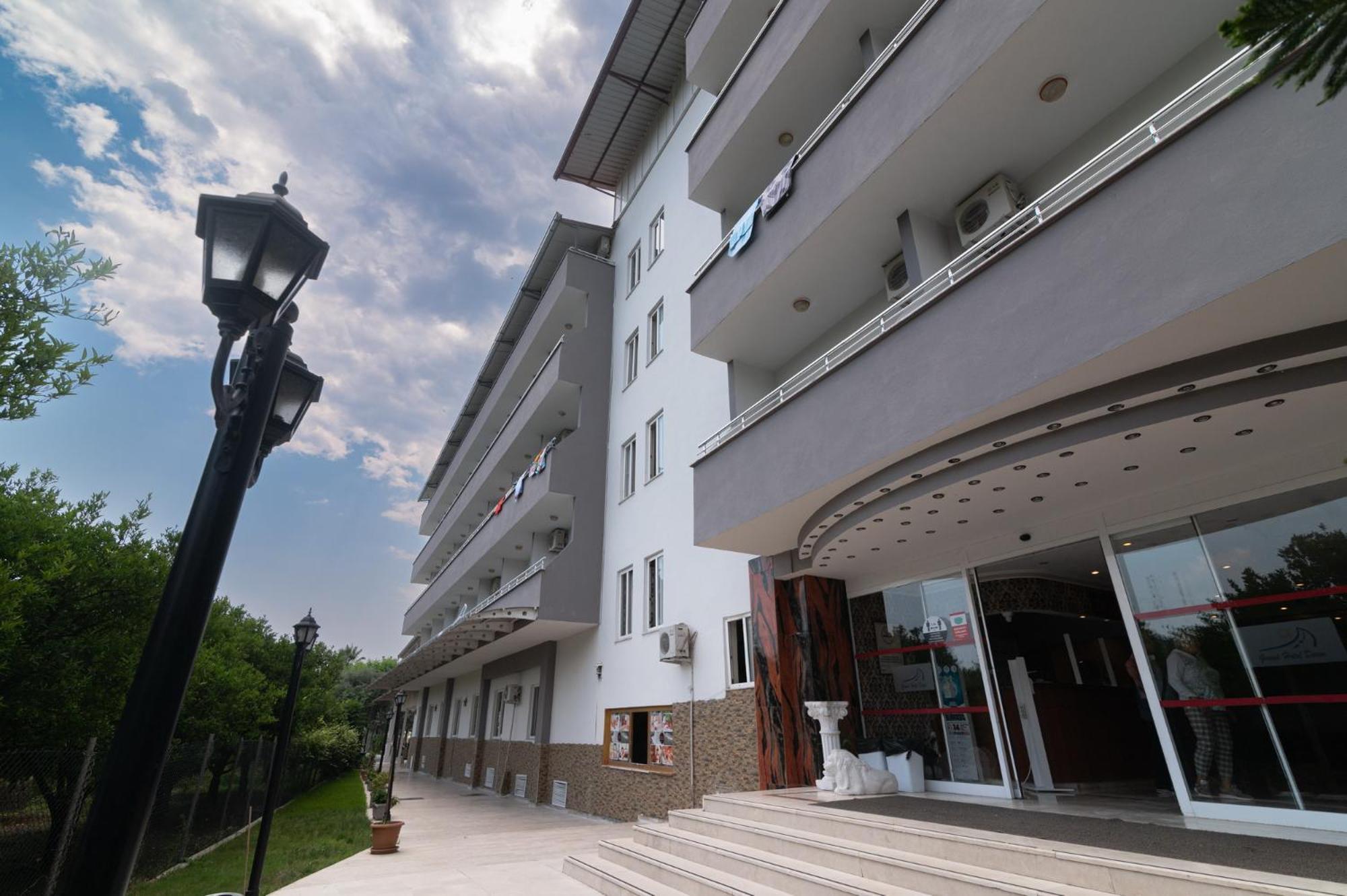 Grand Derin Hotel