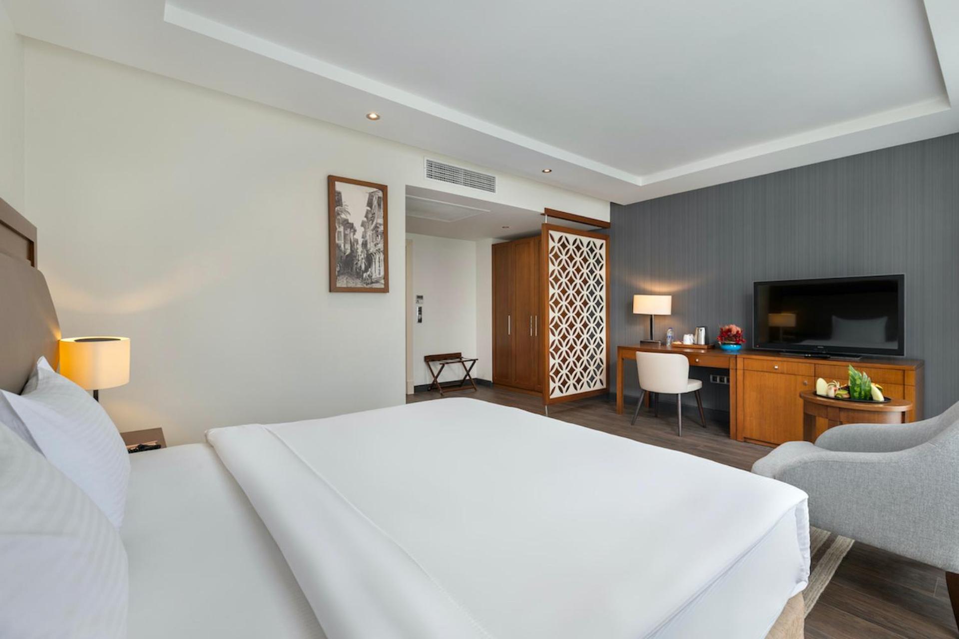 Miracle Airport & 5* Istanbul