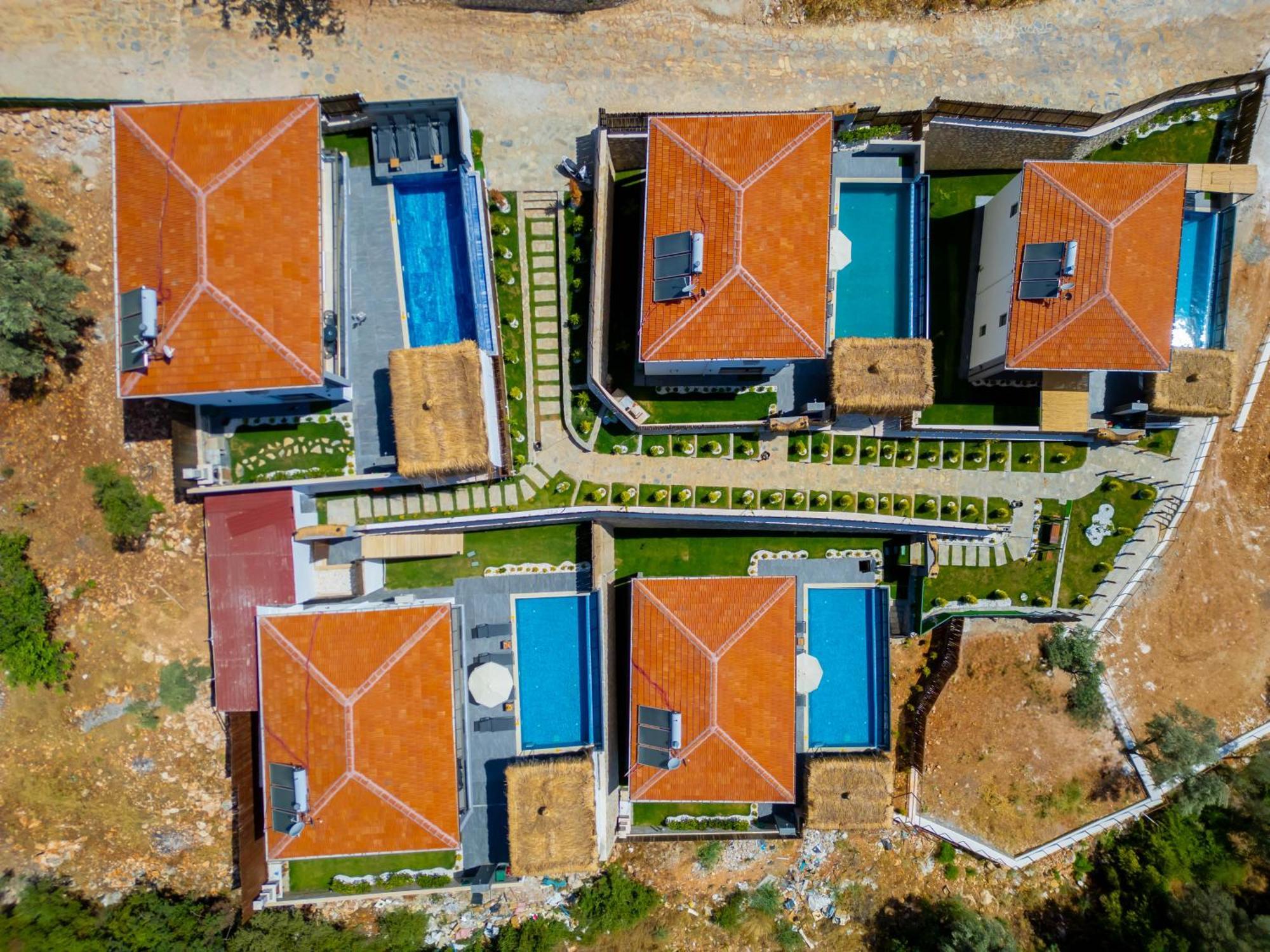 Villa Sakli Cenetler *