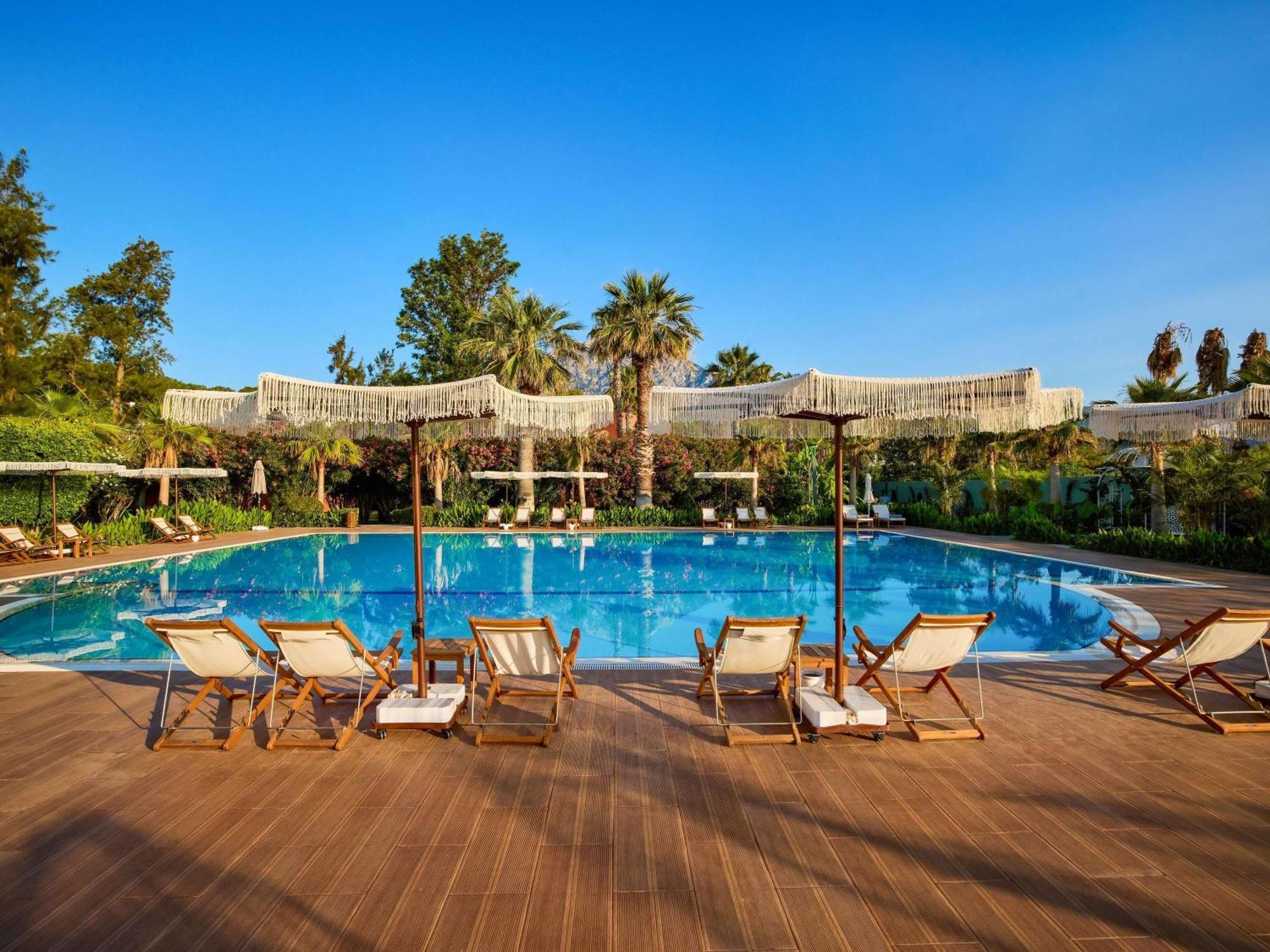 Resort Movenpick Antalya 5*
