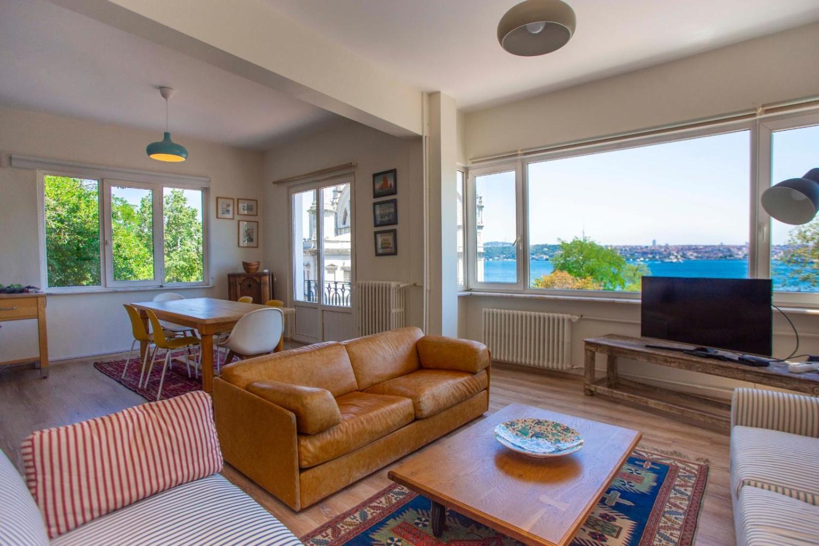 Apartment Waterfront With A Stunning View Istanbul