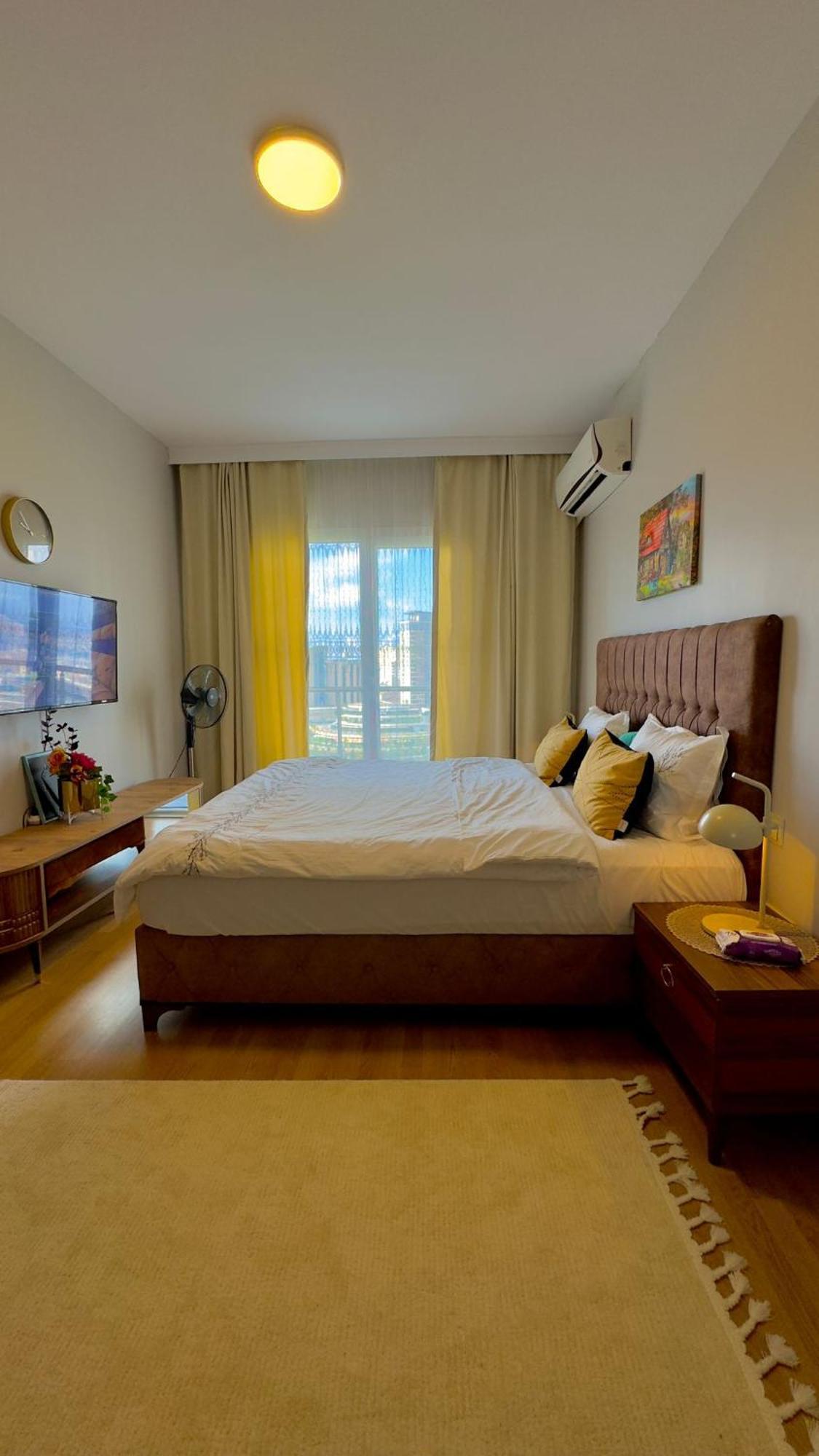 Kristal Apartment