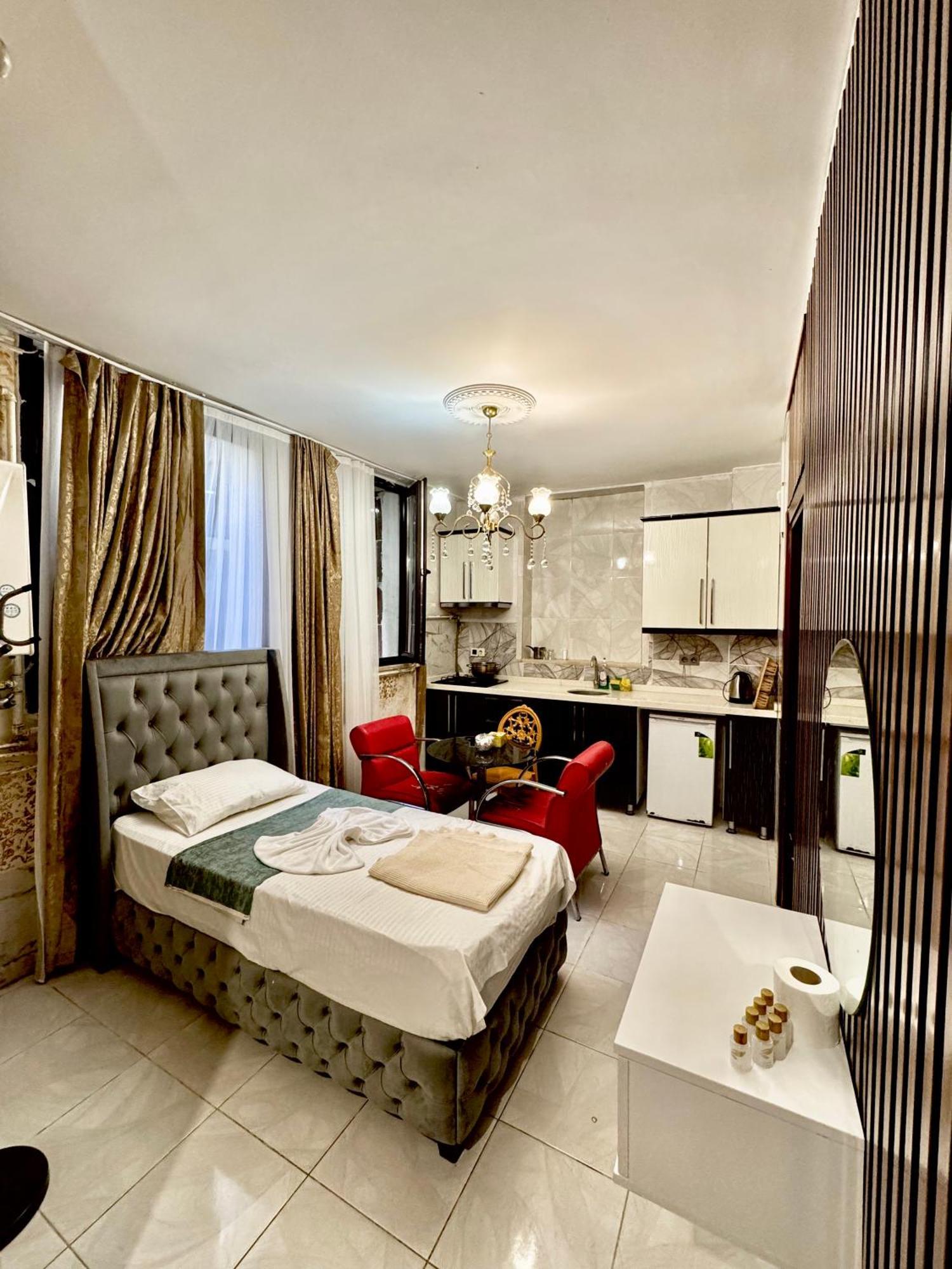 Aparthotel Hagia Sophia *