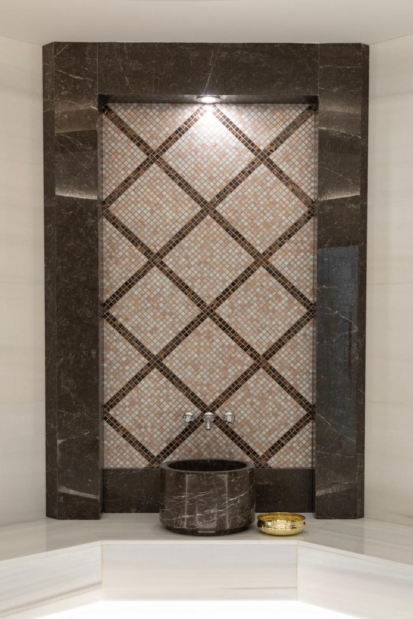 Hotel Hallmark & Istanbul