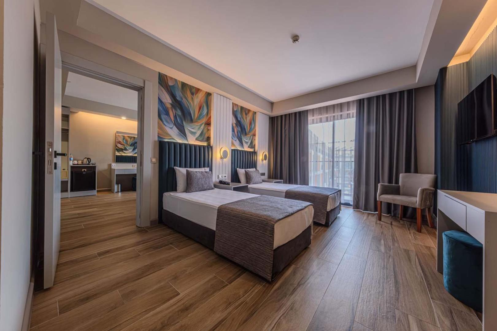 Dream Fun World Hotel