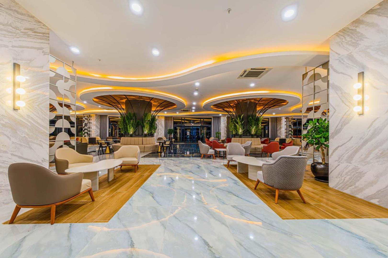Dream Fun World Hotel