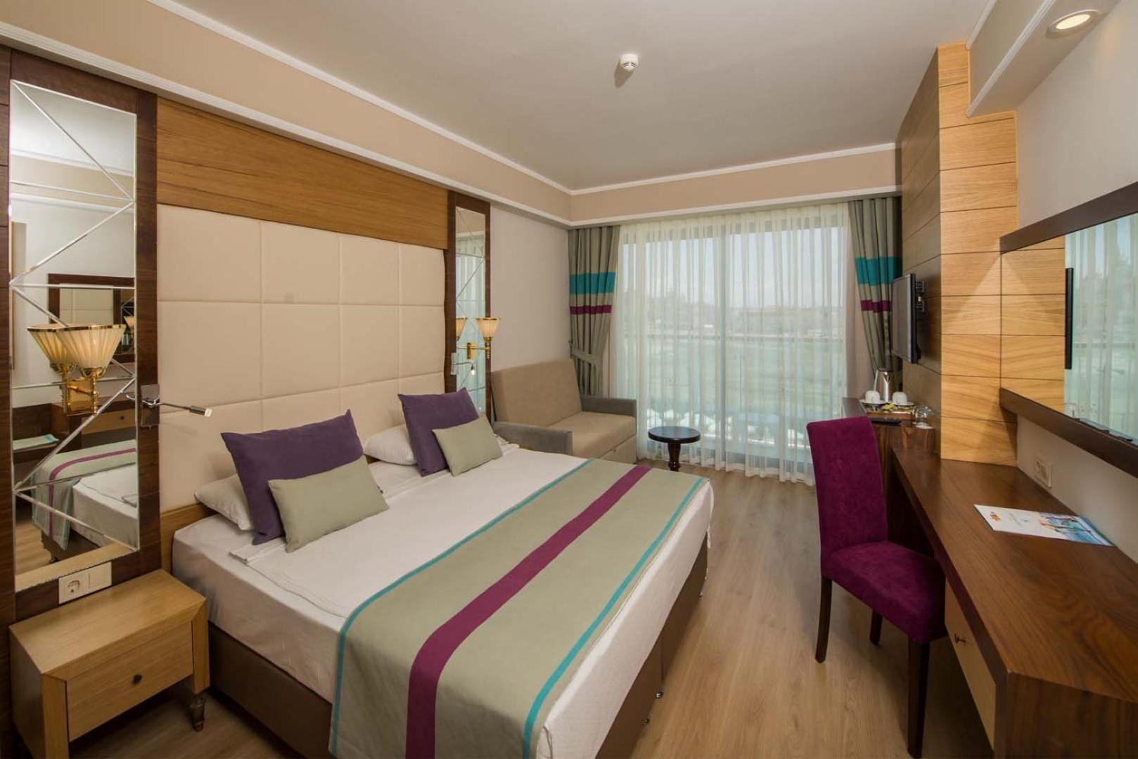 Hotel Dream World Aqua 5*