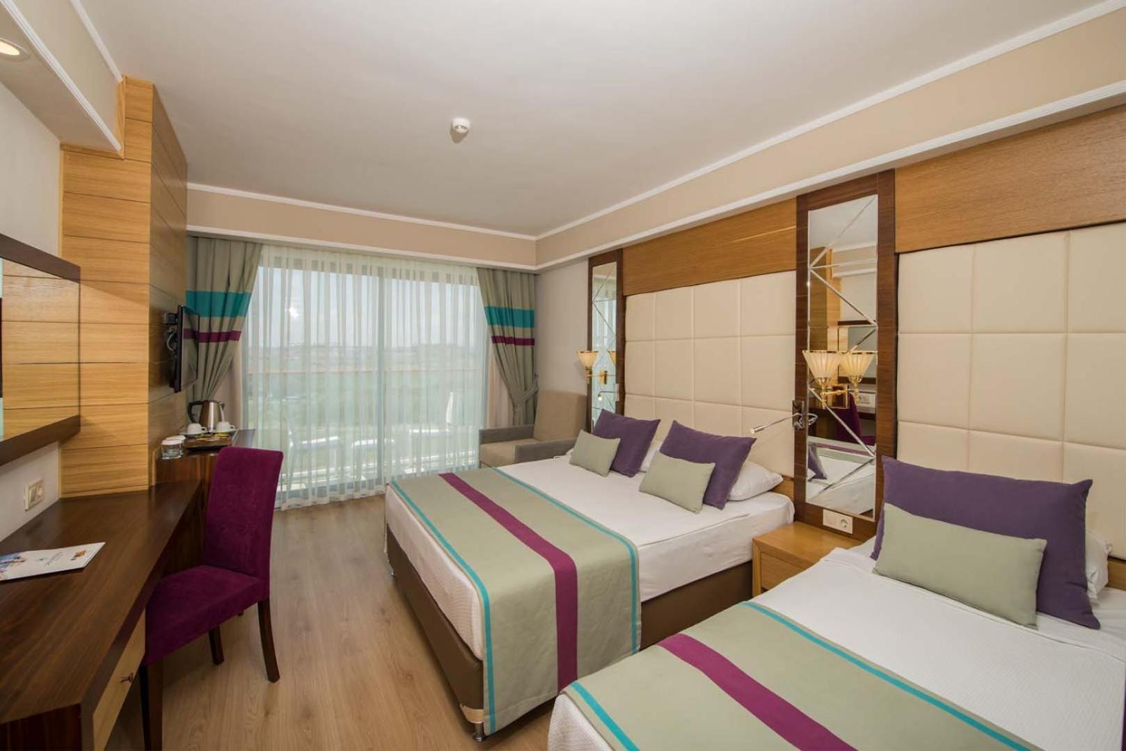 Dream World Aqua Hotel