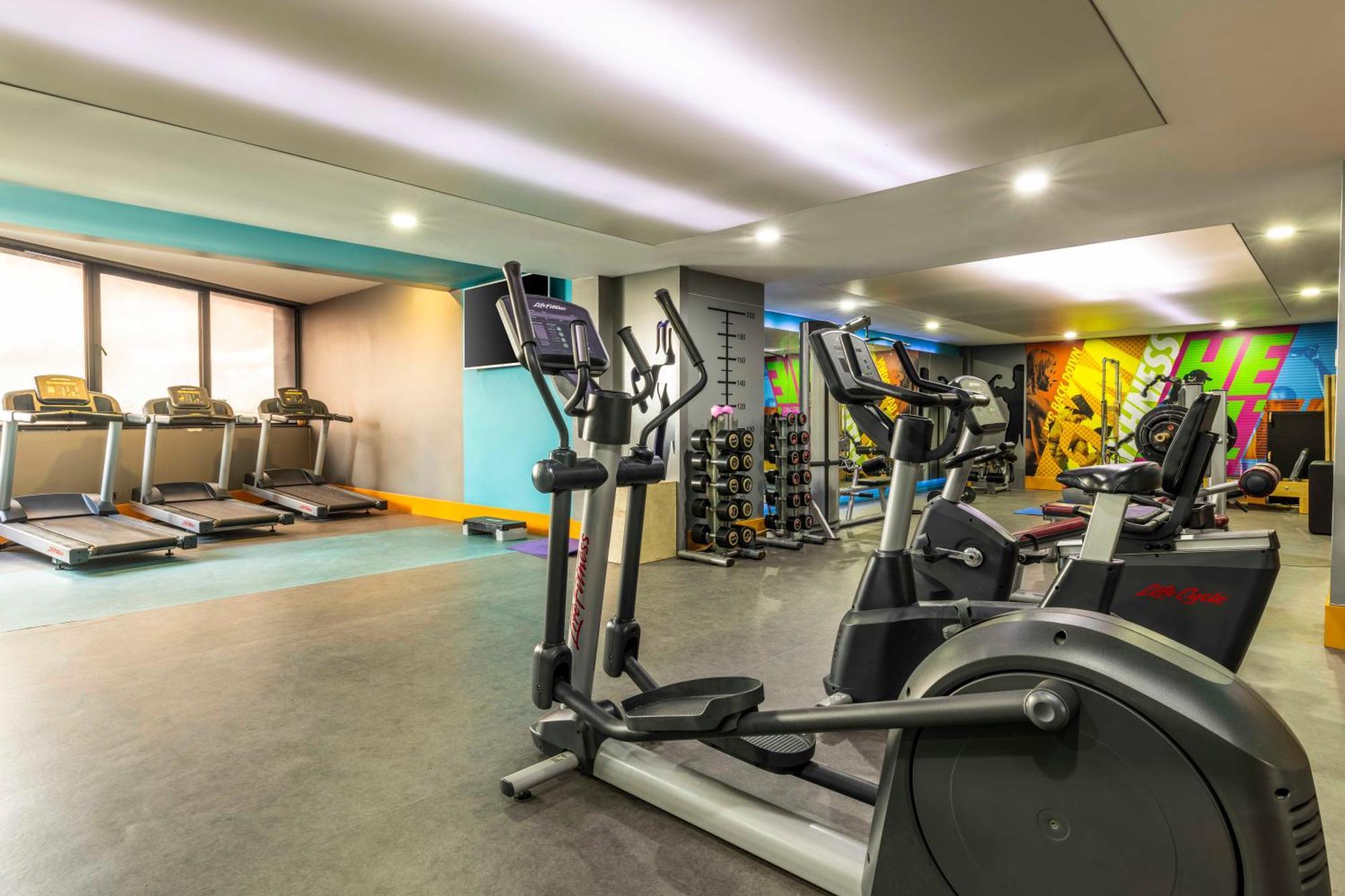 Ramada Plaza By Wyndham Tekstilkent Hotel 5*