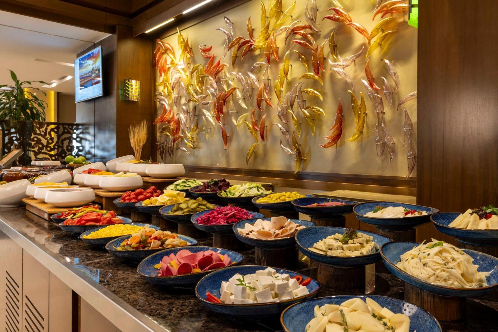 Ramada Plaza By Wyndham Tekstilkent 5* Istanbul