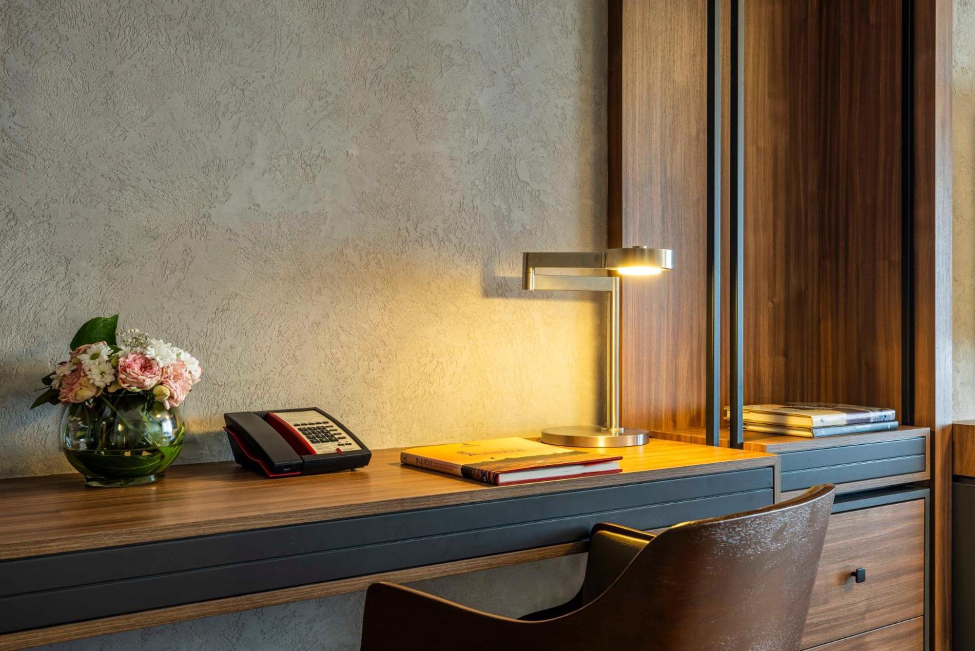 Ramada Plaza By Wyndham Tekstilkent Hotel