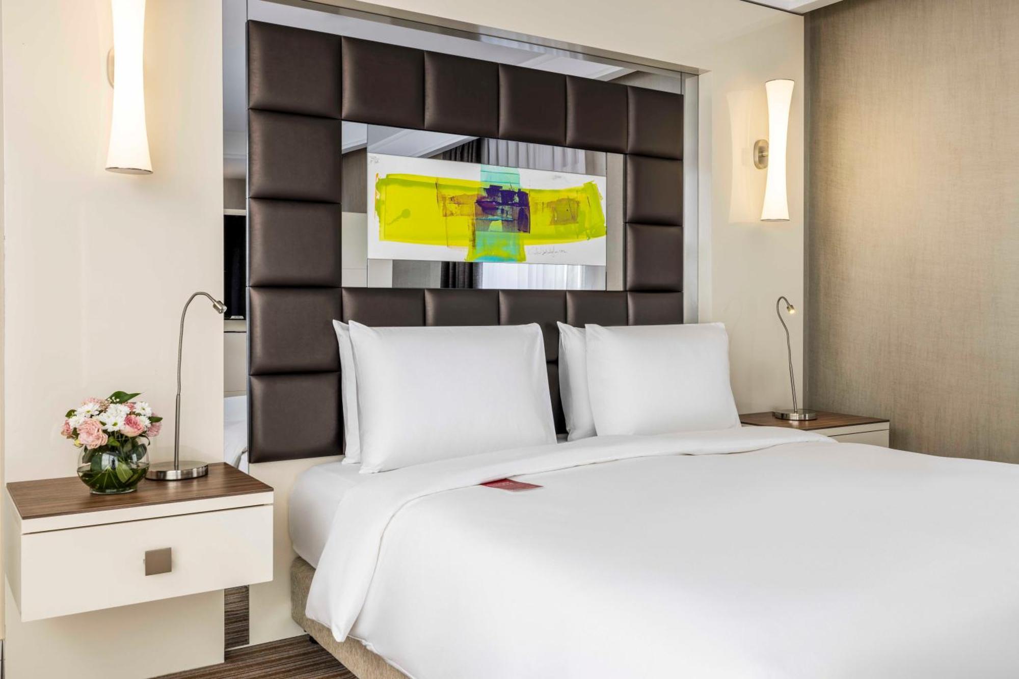 Hotel Ramada Plaza By Wyndham Tekstilkent 5*