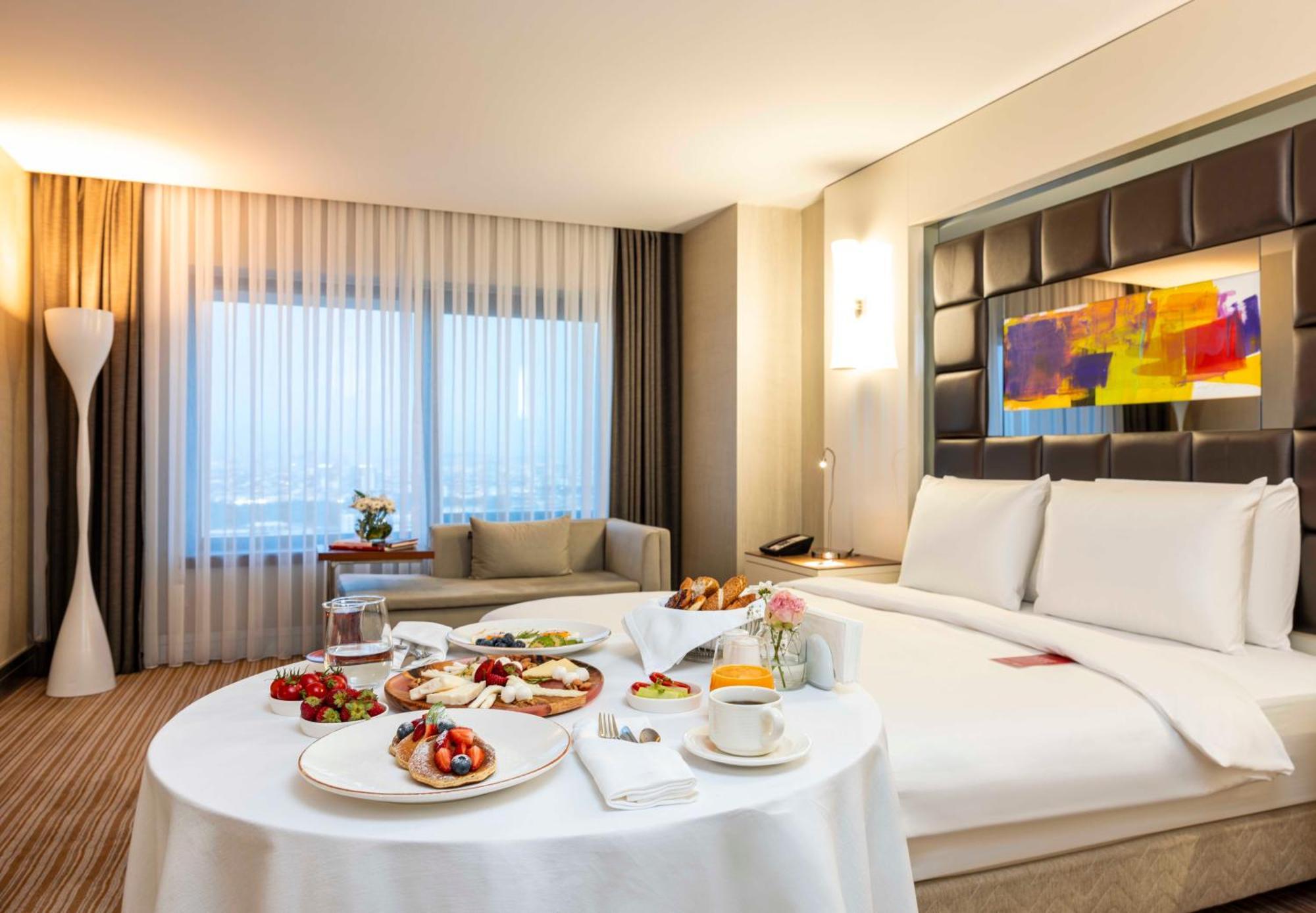 Ramada Plaza By Wyndham Tekstilkent 5* Istanbul