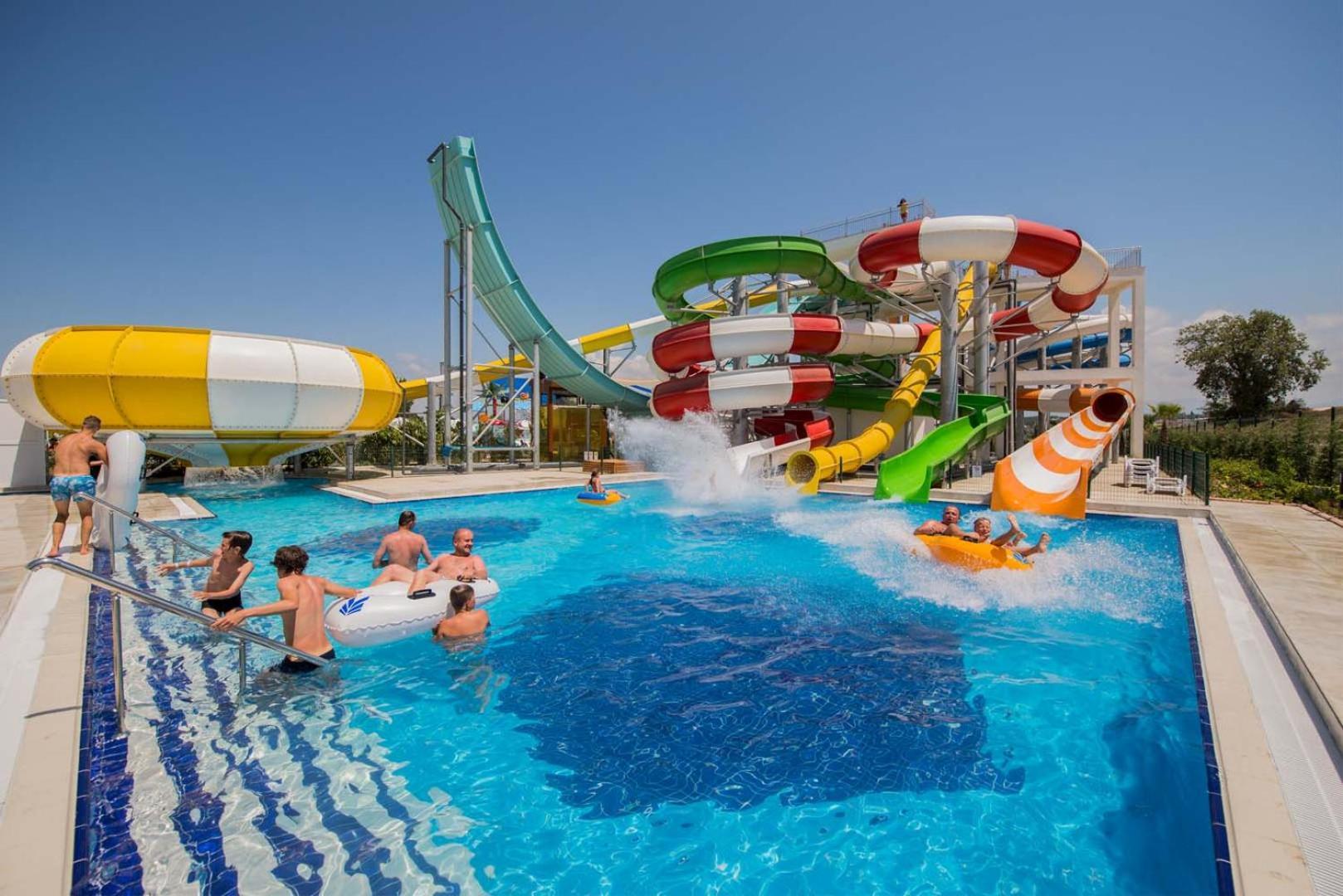 Hotel Dream World Aqua