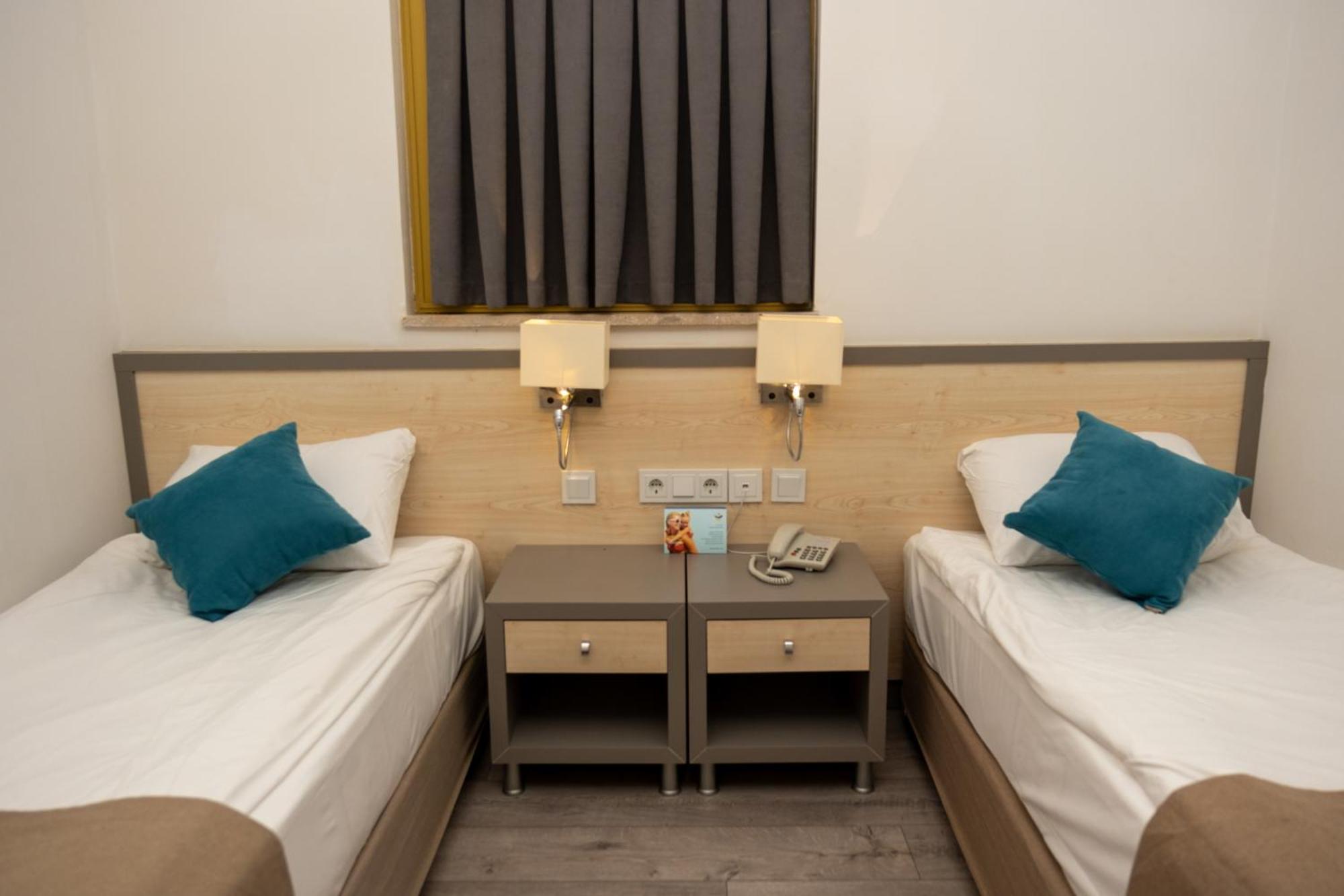 Aqi Pegasos Club Hotel 4*